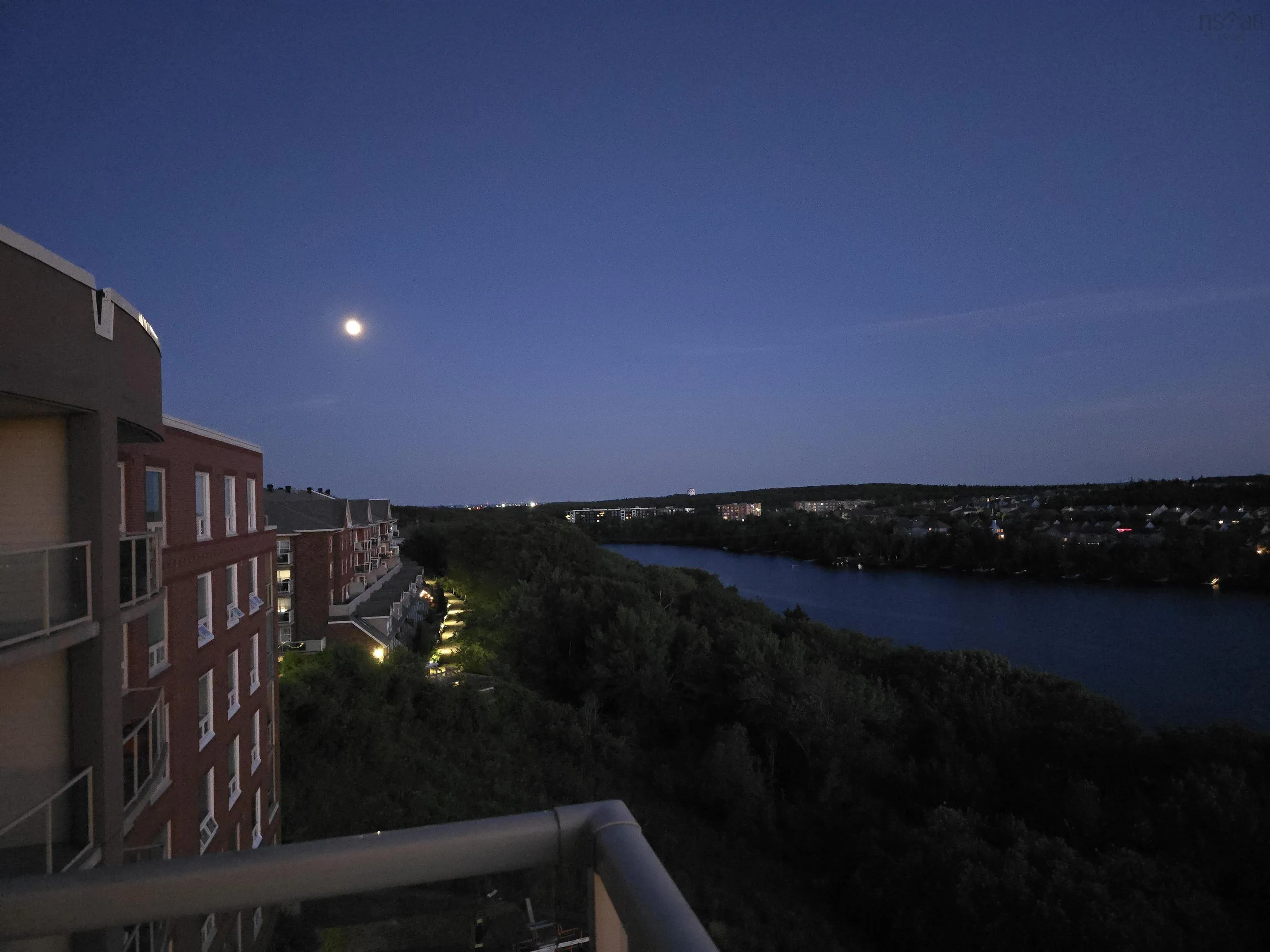 607-77 Russell Lake Drive, Dartmouth, NS B2W 6R8, 2 Bedrooms Bedrooms, ,2 BathroomsBathrooms,Residential,For Sale,Russell Lake,202520433