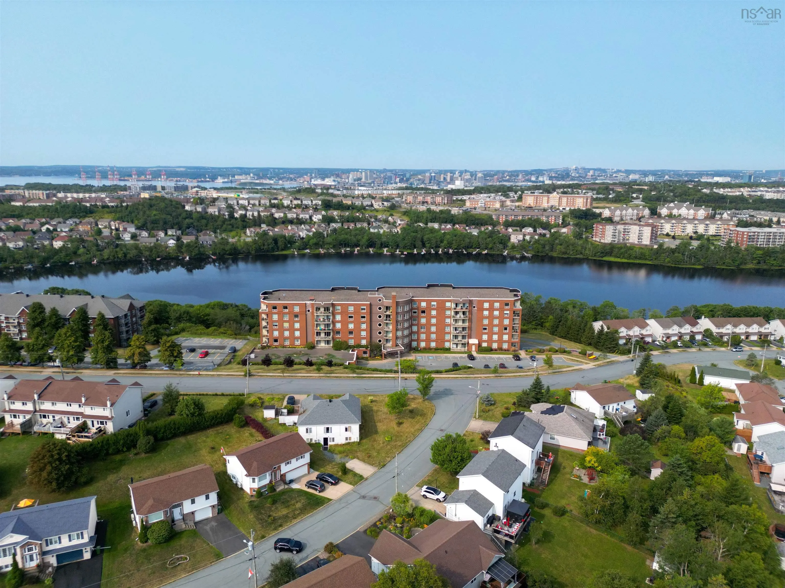 607-77 Russell Lake Drive, Dartmouth, NS B2W 6R8, 2 Bedrooms Bedrooms, ,2 BathroomsBathrooms,Residential,For Sale,Russell Lake,202520433