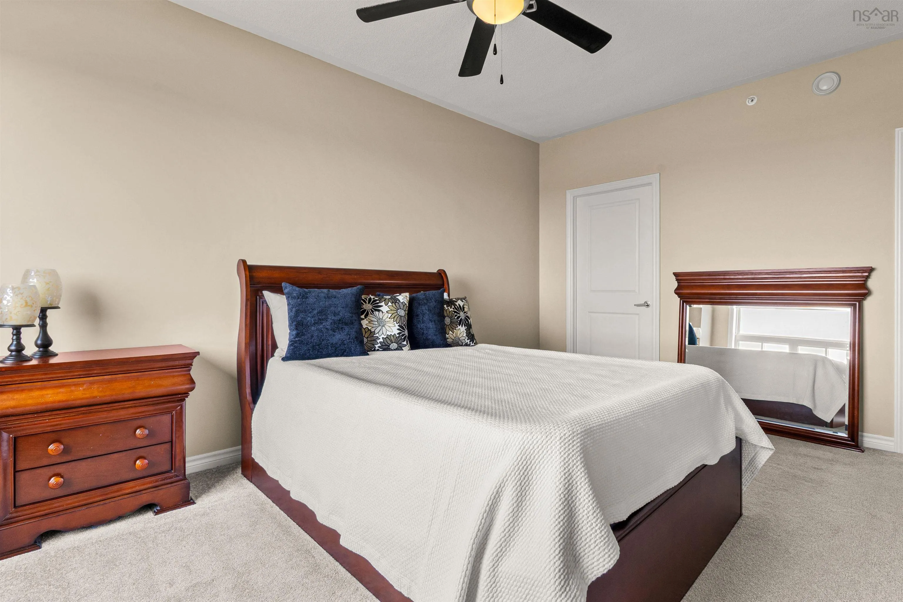 607-77 Russell Lake Drive, Dartmouth, NS B2W 6R8, 2 Bedrooms Bedrooms, ,2 BathroomsBathrooms,Residential,For Sale,Russell Lake,202520433