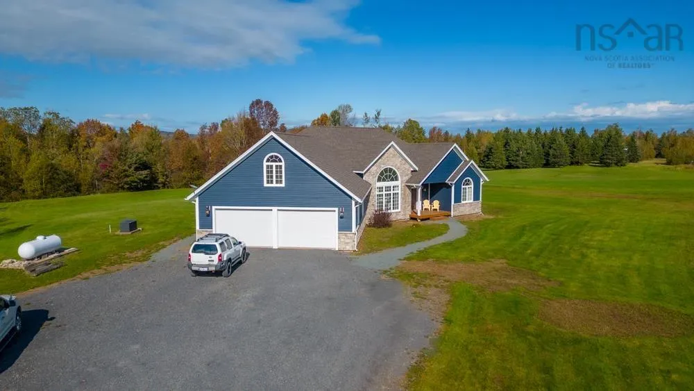 44 Holmes Lane, Hamilton Road, NS B0K 2A0, 5 Bedrooms Bedrooms, ,3 BathroomsBathrooms,Residential,For Sale,Holmes,202519051