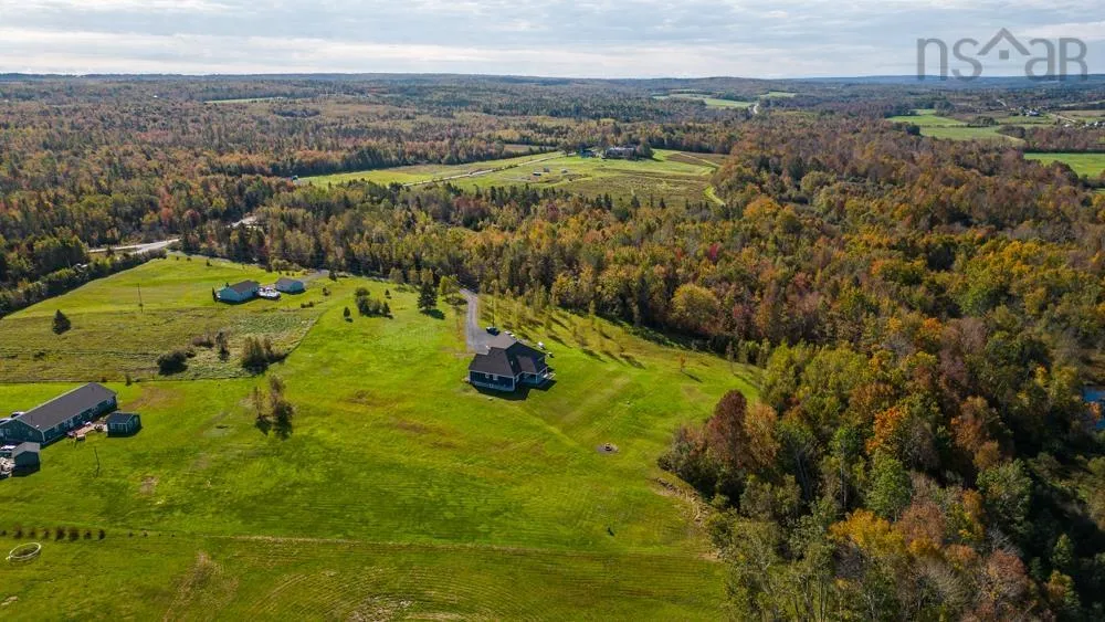 44 Holmes Lane, Hamilton Road, NS B0K 2A0, 5 Bedrooms Bedrooms, ,3 BathroomsBathrooms,Residential,For Sale,Holmes,202519051