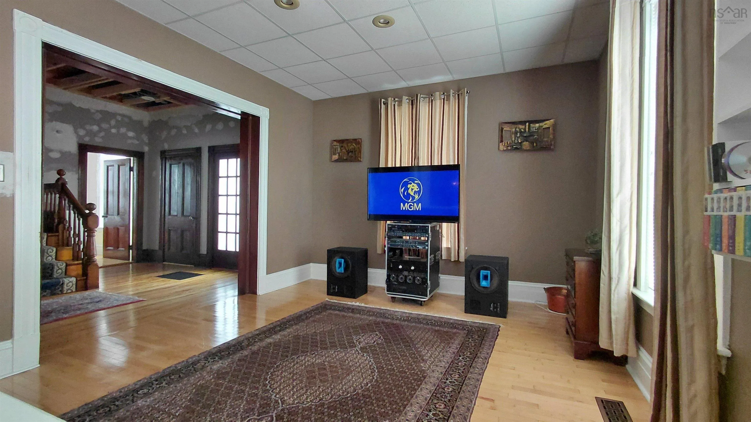 10 Strathcona Street, Louisbourg, NS B1C 1M2, 5 Bedrooms Bedrooms, ,2 BathroomsBathrooms,Residential,For Sale,Strathcona,202520572