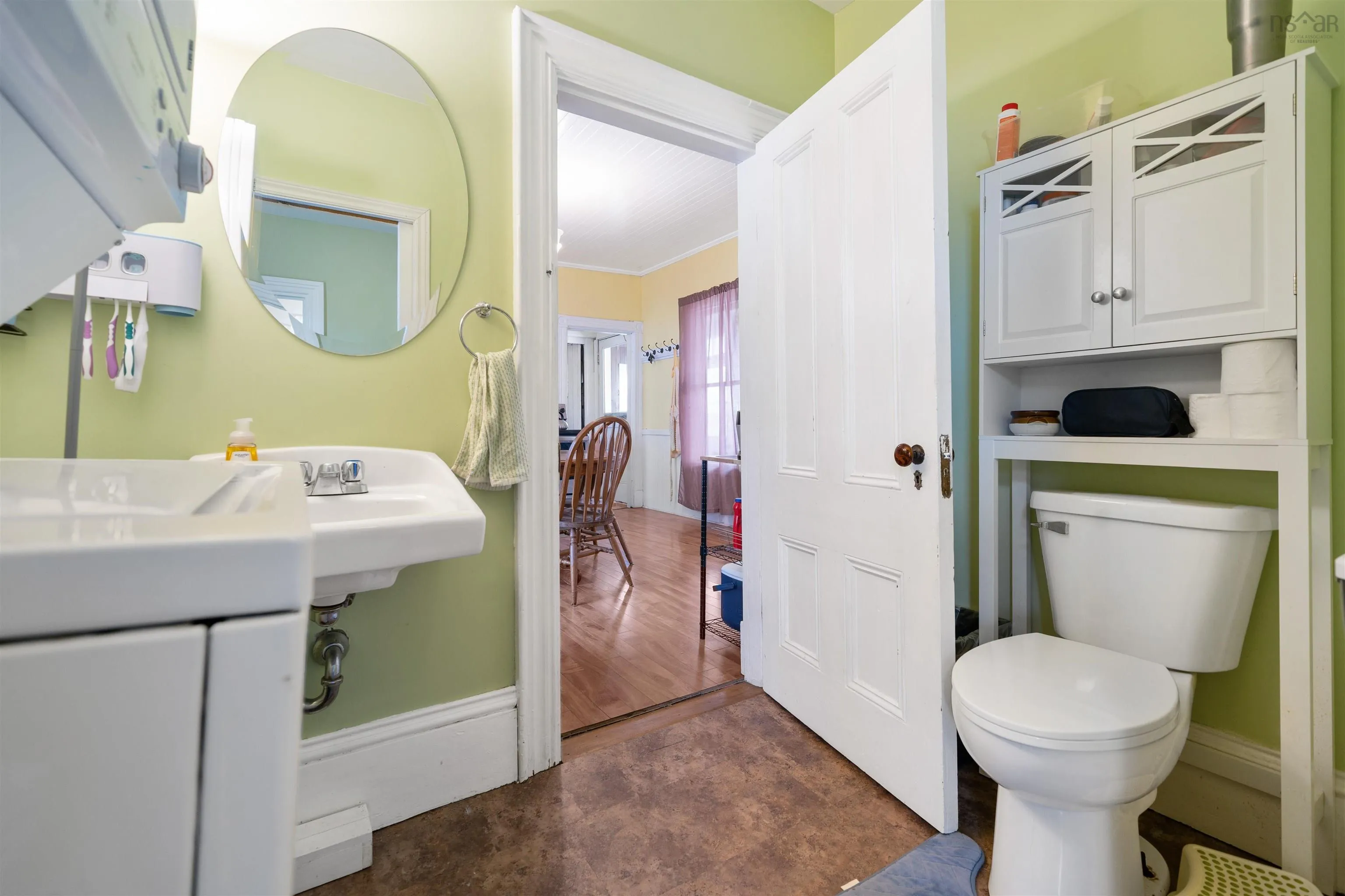 32 Albion Street, Amherst Ns B4h 2v5, 2 Bedrooms Bedrooms, ,2 BathroomsBathrooms,Residential,For Sale,Albion,202510304
