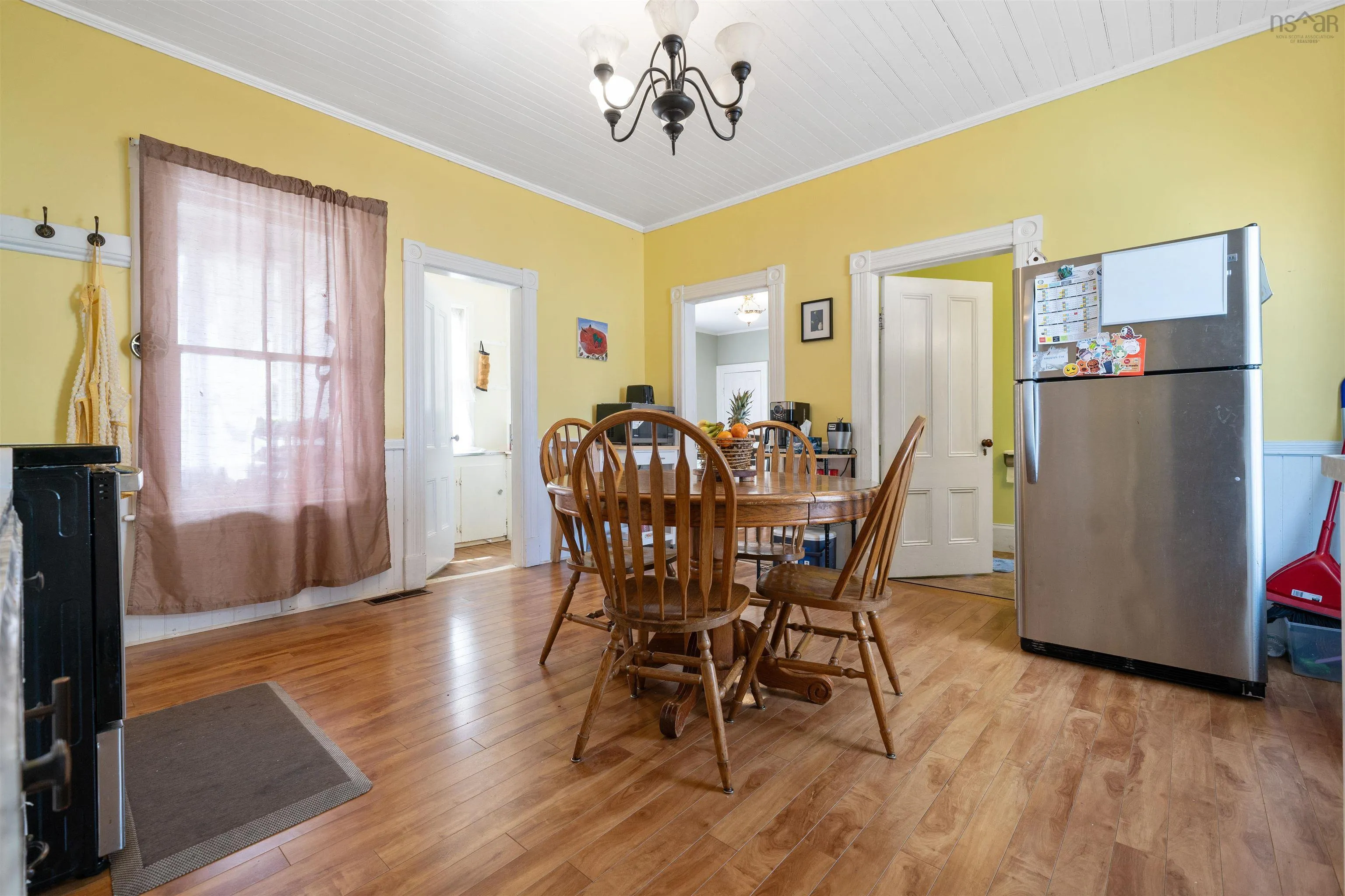 32 Albion Street, Amherst Ns B4h 2v5, 2 Bedrooms Bedrooms, ,2 BathroomsBathrooms,Residential,For Sale,Albion,202510304