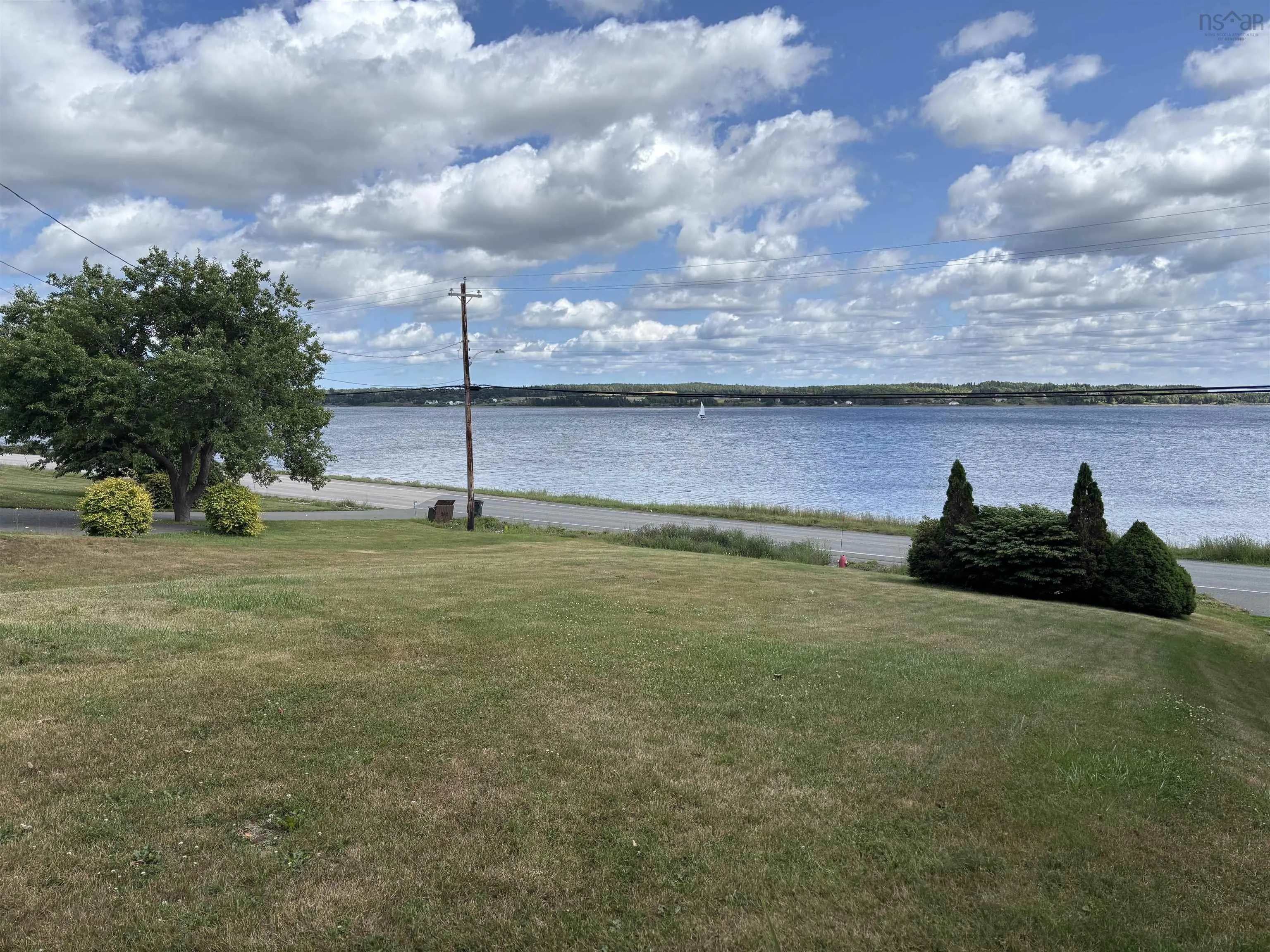 268 Seaview Drive, Upper North Sydney, NS B2A 3N4, 3 Bedrooms Bedrooms, ,2 BathroomsBathrooms,Residential,For Sale,Seaview Drive,202518401
