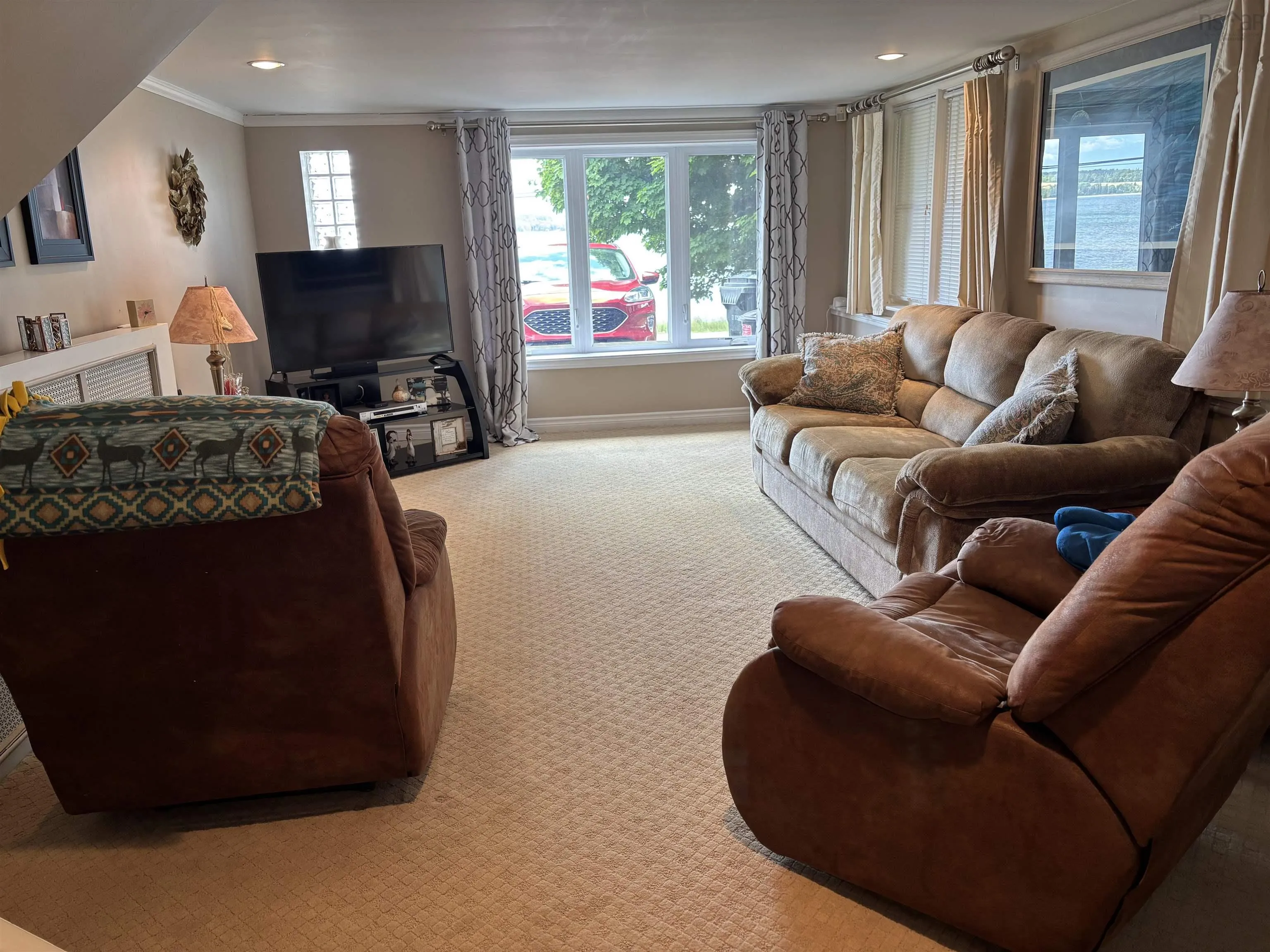 268 Seaview Drive, Upper North Sydney, NS B2A 3N4, 3 Bedrooms Bedrooms, ,2 BathroomsBathrooms,Residential,For Sale,Seaview Drive,202518401