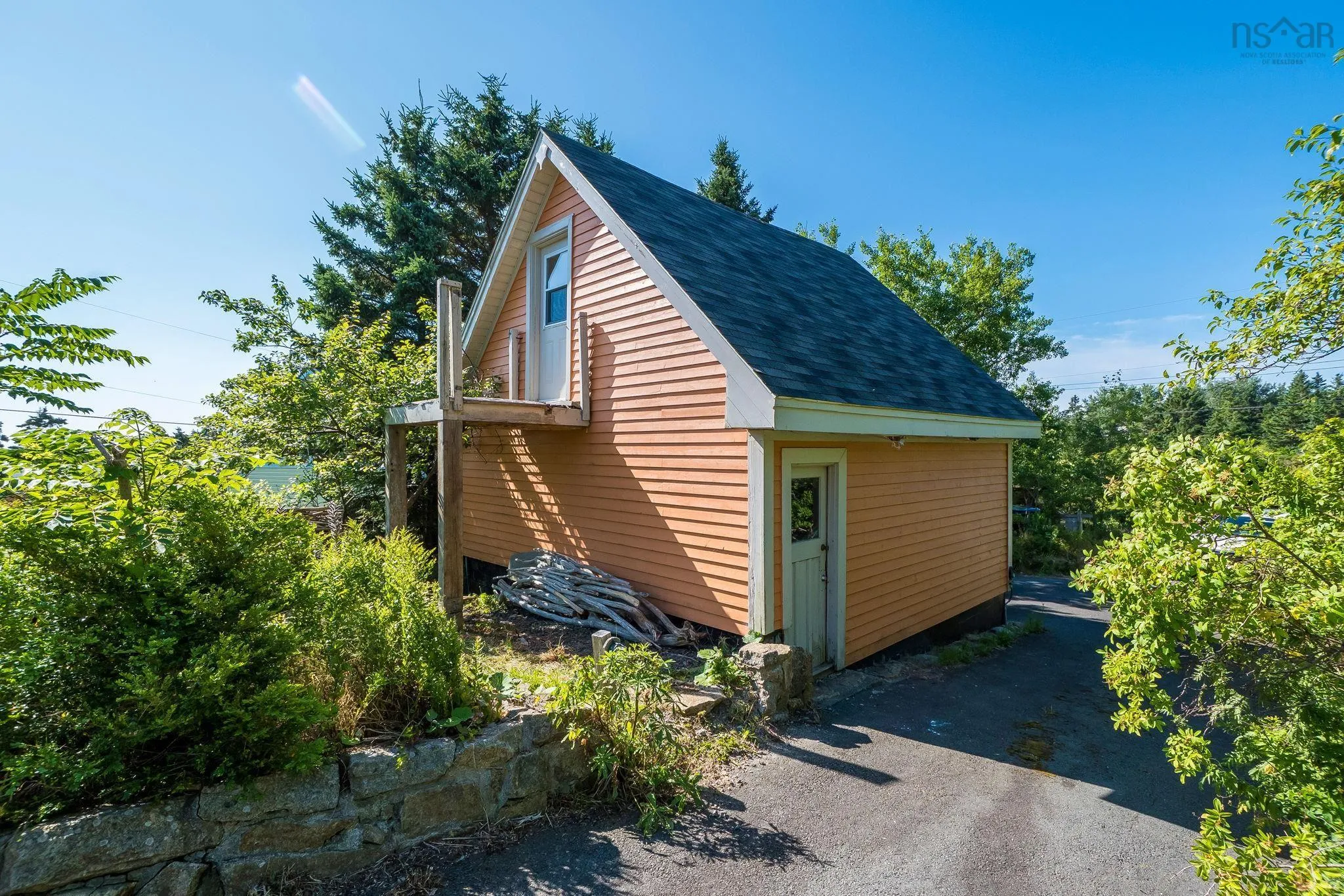 12 South Point Road, Portuguese Cove, NS B3V 1K3, 3 Bedrooms Bedrooms, ,2 BathroomsBathrooms,Residential,For Sale,South Point,202520084