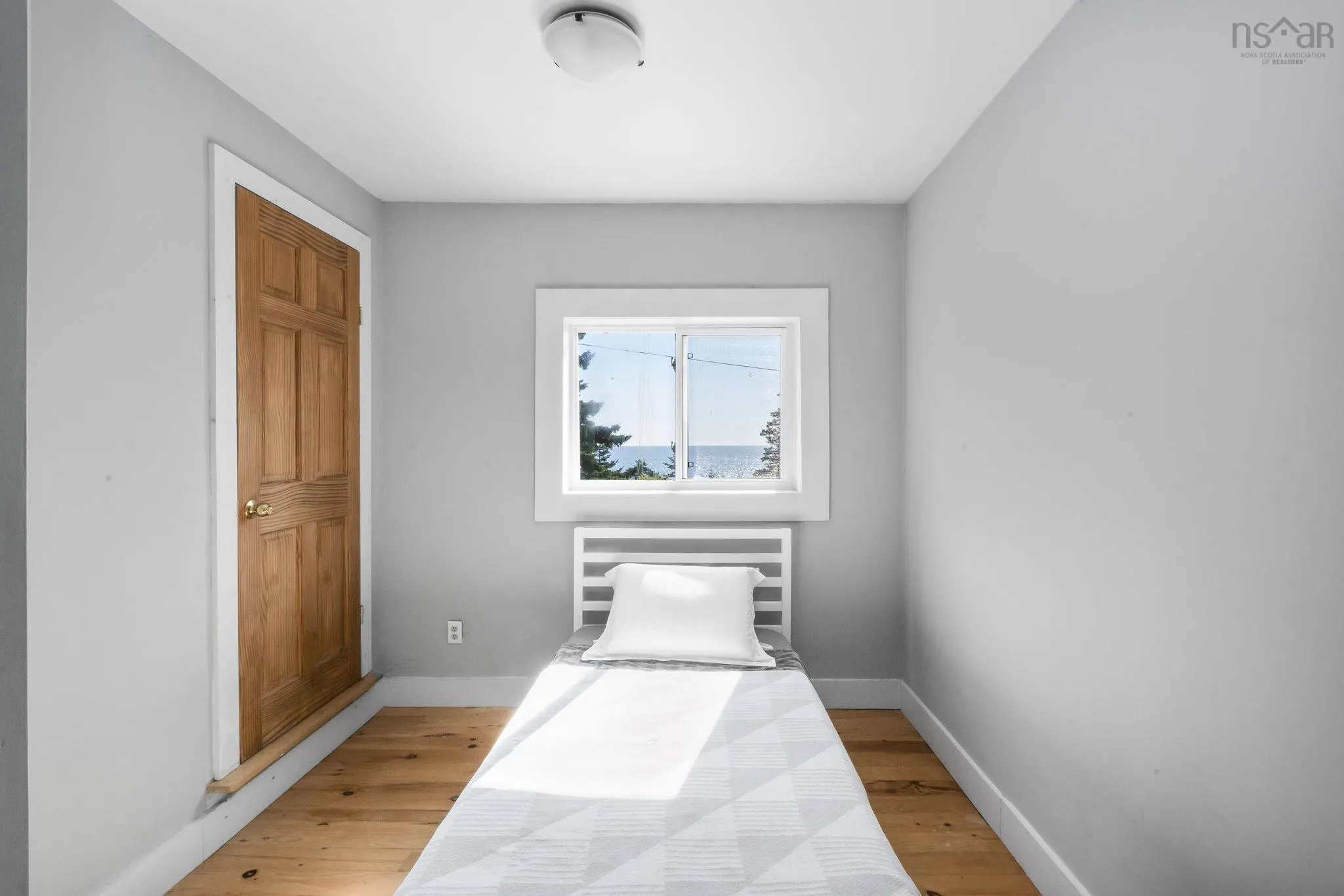 12 South Point Road, Portuguese Cove, NS B3V 1K3, 3 Bedrooms Bedrooms, ,2 BathroomsBathrooms,Residential,For Sale,South Point,202520084