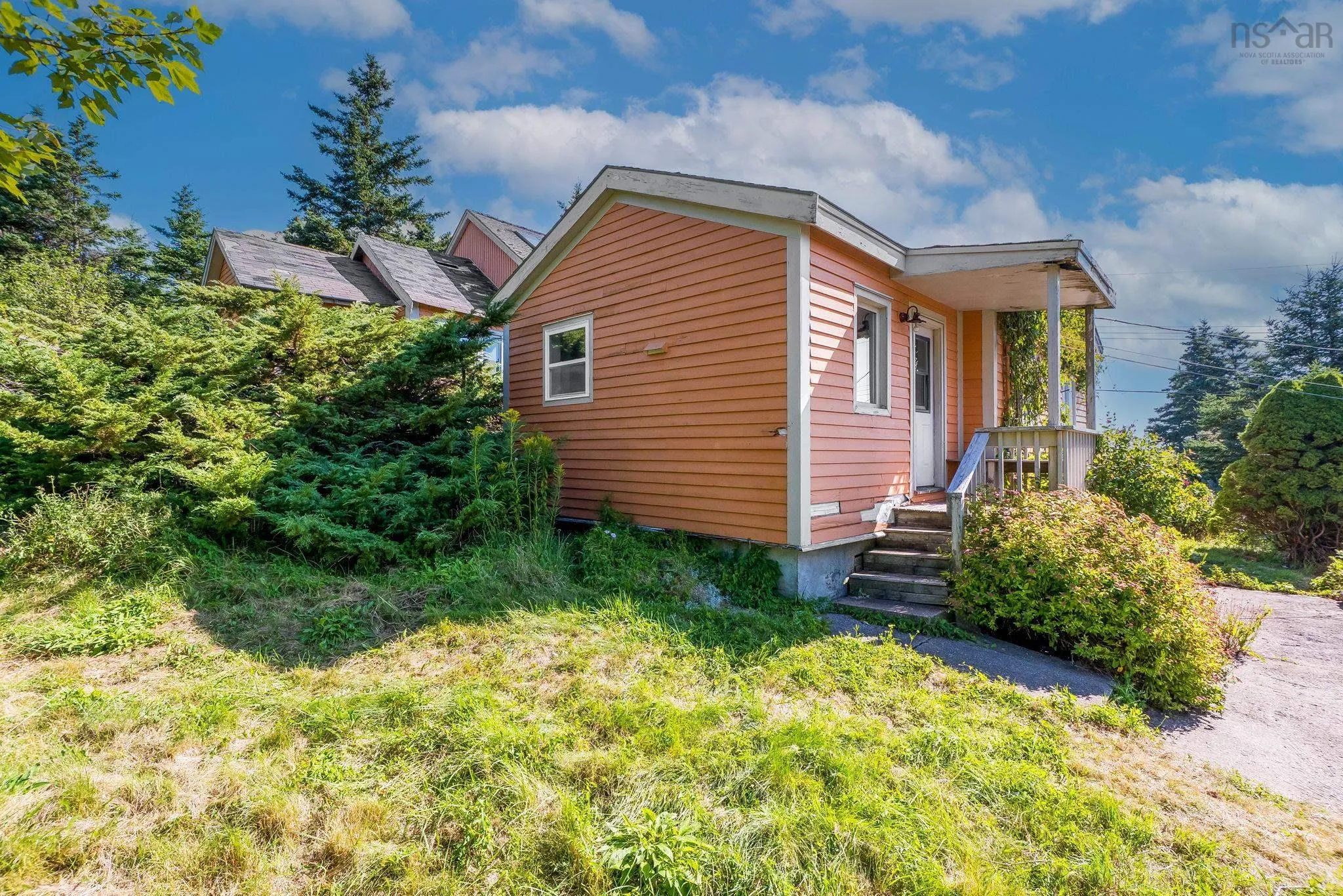 12 South Point Road, Portuguese Cove, NS B3V 1K3, 3 Bedrooms Bedrooms, ,2 BathroomsBathrooms,Residential,For Sale,South Point,202520084