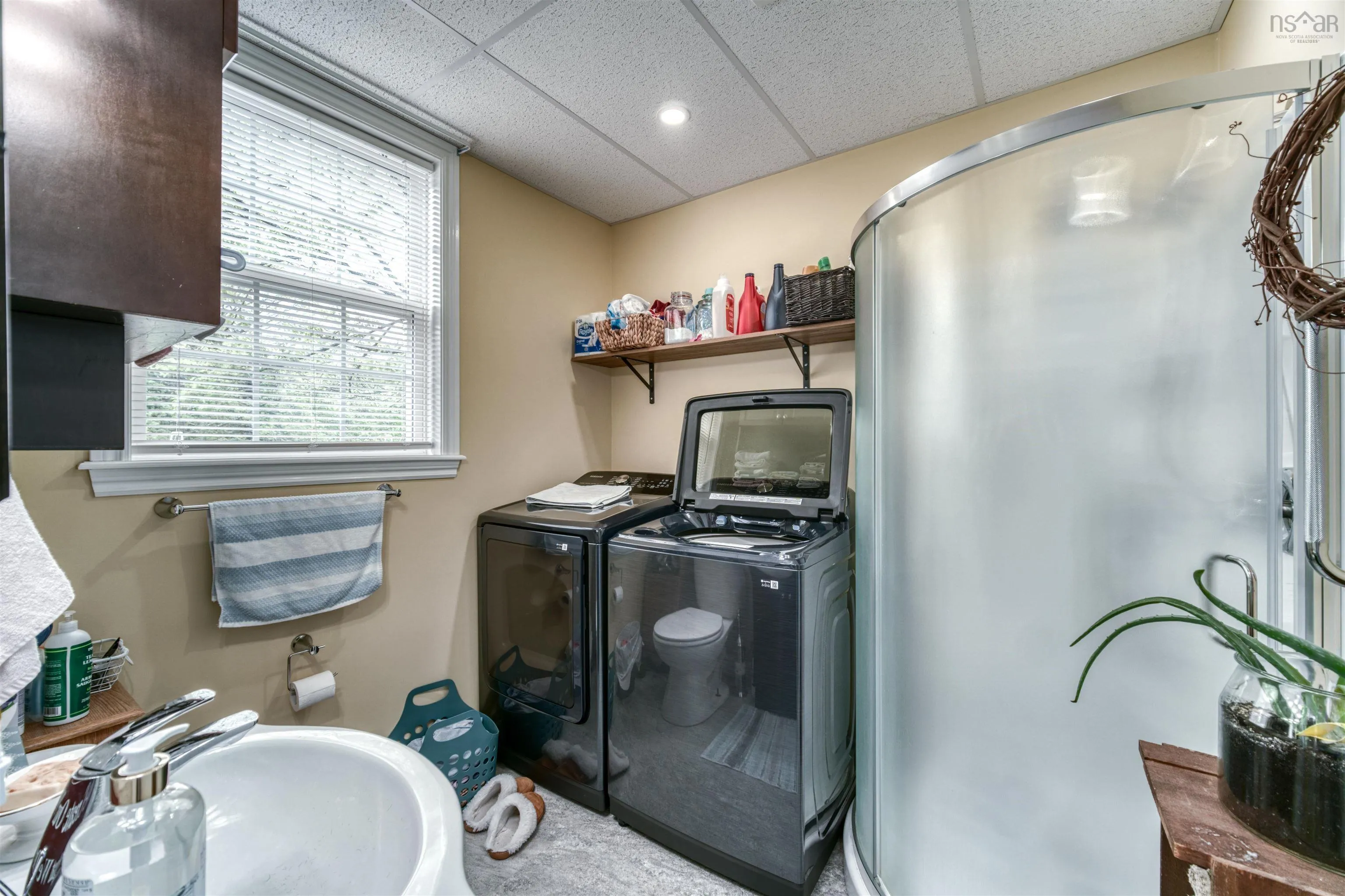 2993 Lovett Road, Coldbrook, NS B0P 1J0, 2 Bedrooms Bedrooms, ,2 BathroomsBathrooms,Residential,For Sale,Lovett Road,202516438