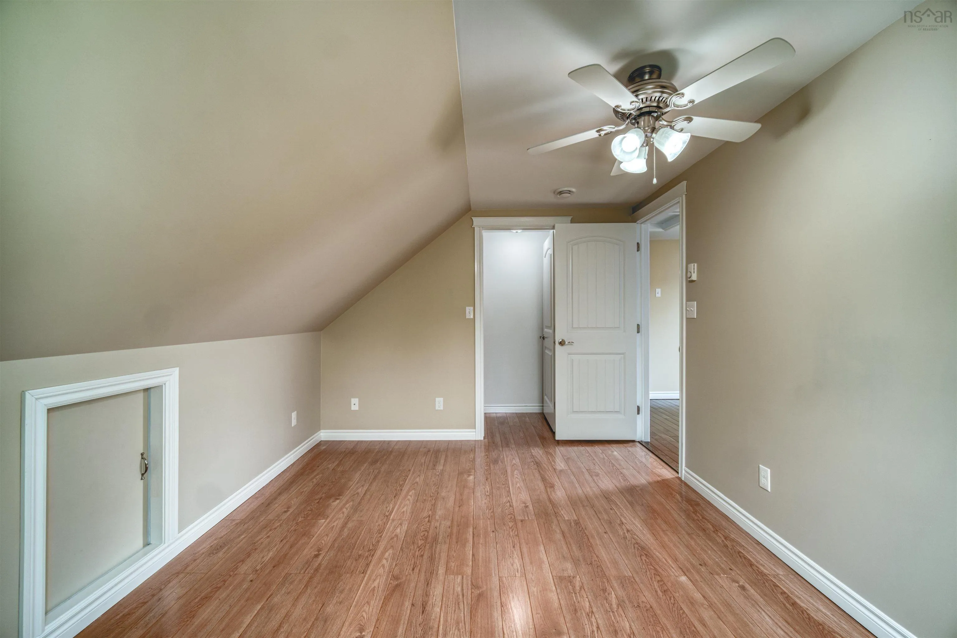 2993 Lovett Road, Coldbrook, NS B0P 1J0, 2 Bedrooms Bedrooms, ,2 BathroomsBathrooms,Residential,For Sale,Lovett Road,202516438