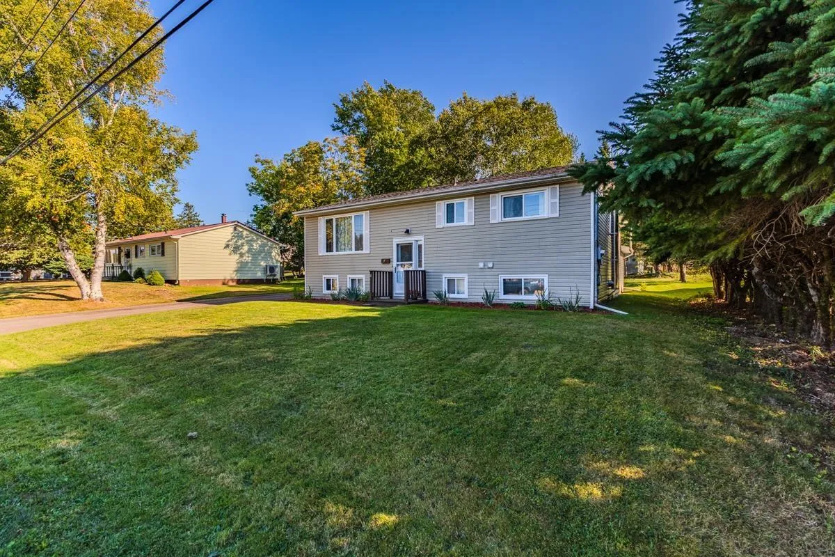 14 Clover Dr, Bible Hill, NS B2N 5P3, 5 Bedrooms Bedrooms, ,2 BathroomsBathrooms,Residential,For Sale,Clover Dr,202523374