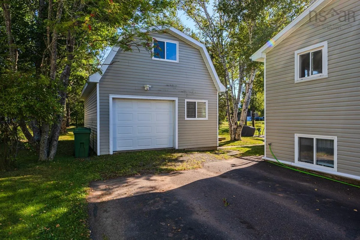 14 Clover Dr, Bible Hill, NS B2N 5P3, 5 Bedrooms Bedrooms, ,2 BathroomsBathrooms,Residential,For Sale,Clover Dr,202523374