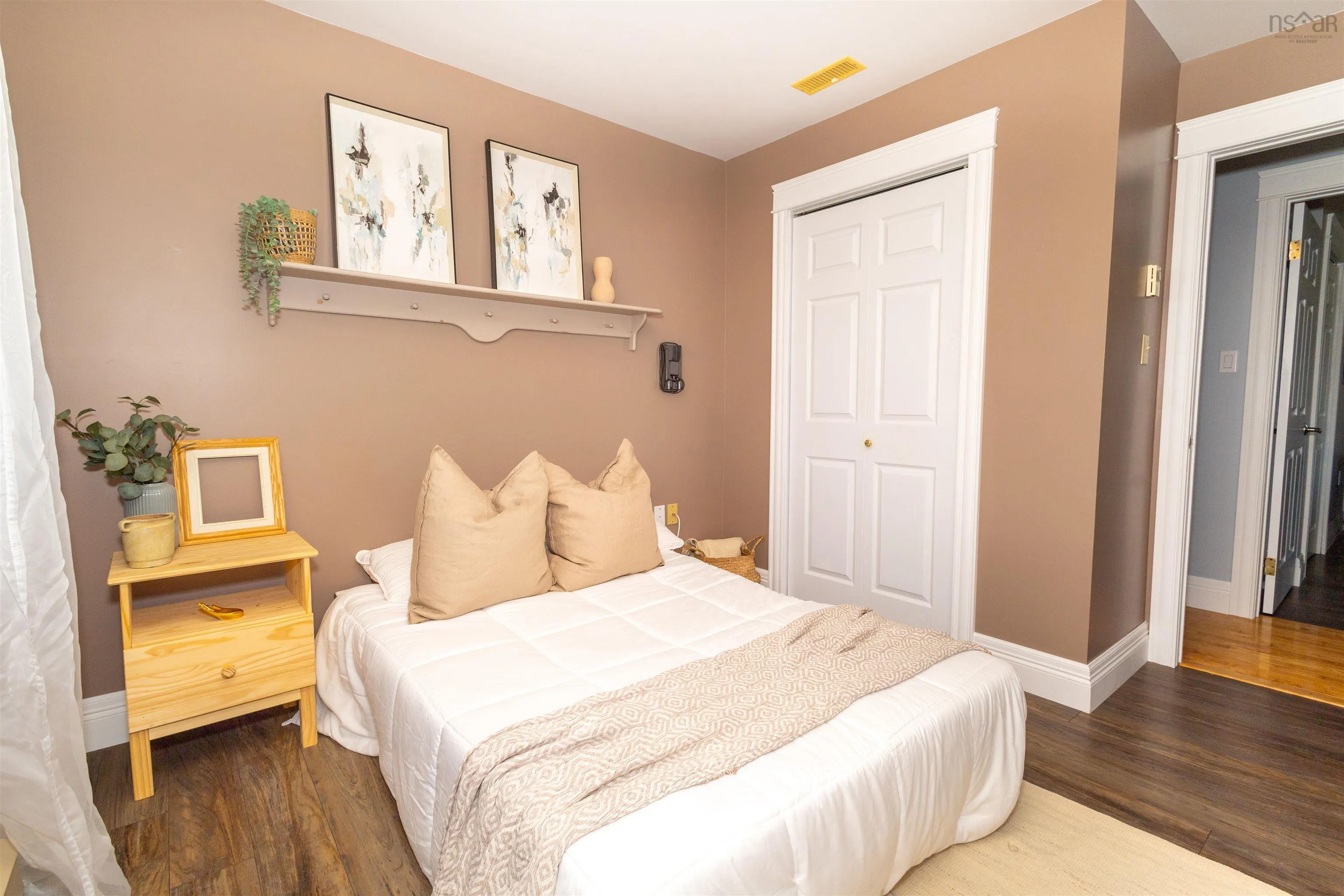 8472 West Bay Road, Sampsonville, NS B0E 3B0, 5 Bedrooms Bedrooms, ,2 BathroomsBathrooms,Residential,For Sale,West Bay,202513191