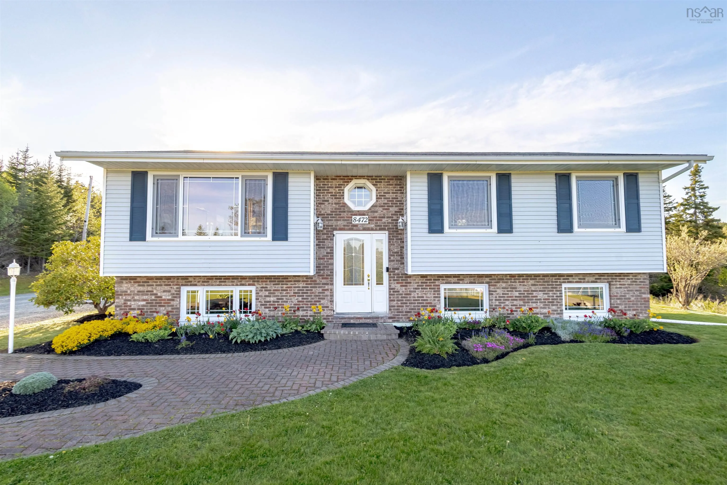 8472 West Bay Road, Sampsonville, NS B0E 3B0, 5 Bedrooms Bedrooms, ,2 BathroomsBathrooms,Residential,For Sale,West Bay,202513191