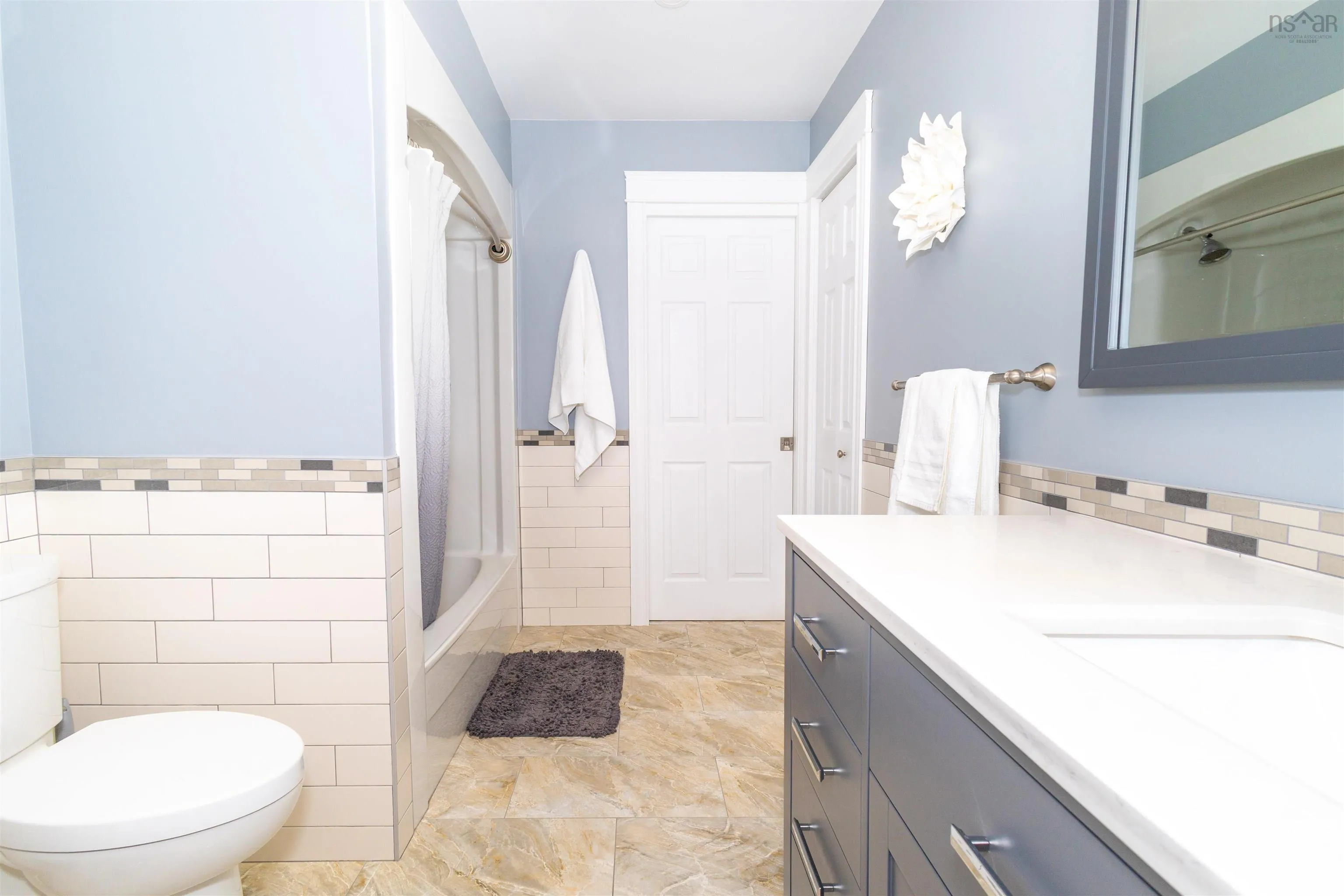 8472 West Bay Road, Sampsonville, NS B0E 3B0, 5 Bedrooms Bedrooms, ,2 BathroomsBathrooms,Residential,For Sale,West Bay,202513191