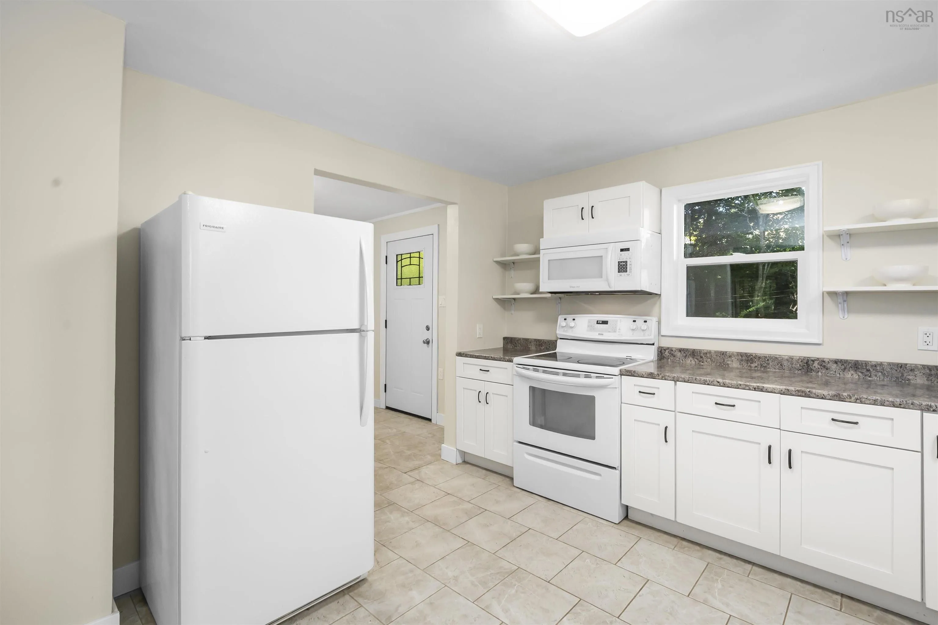 29 Kent Avenue, Halifax, NS B3M 2G2, 2 Bedrooms Bedrooms, ,1 BathroomBathrooms,Residential,For Sale,Kent,202525283