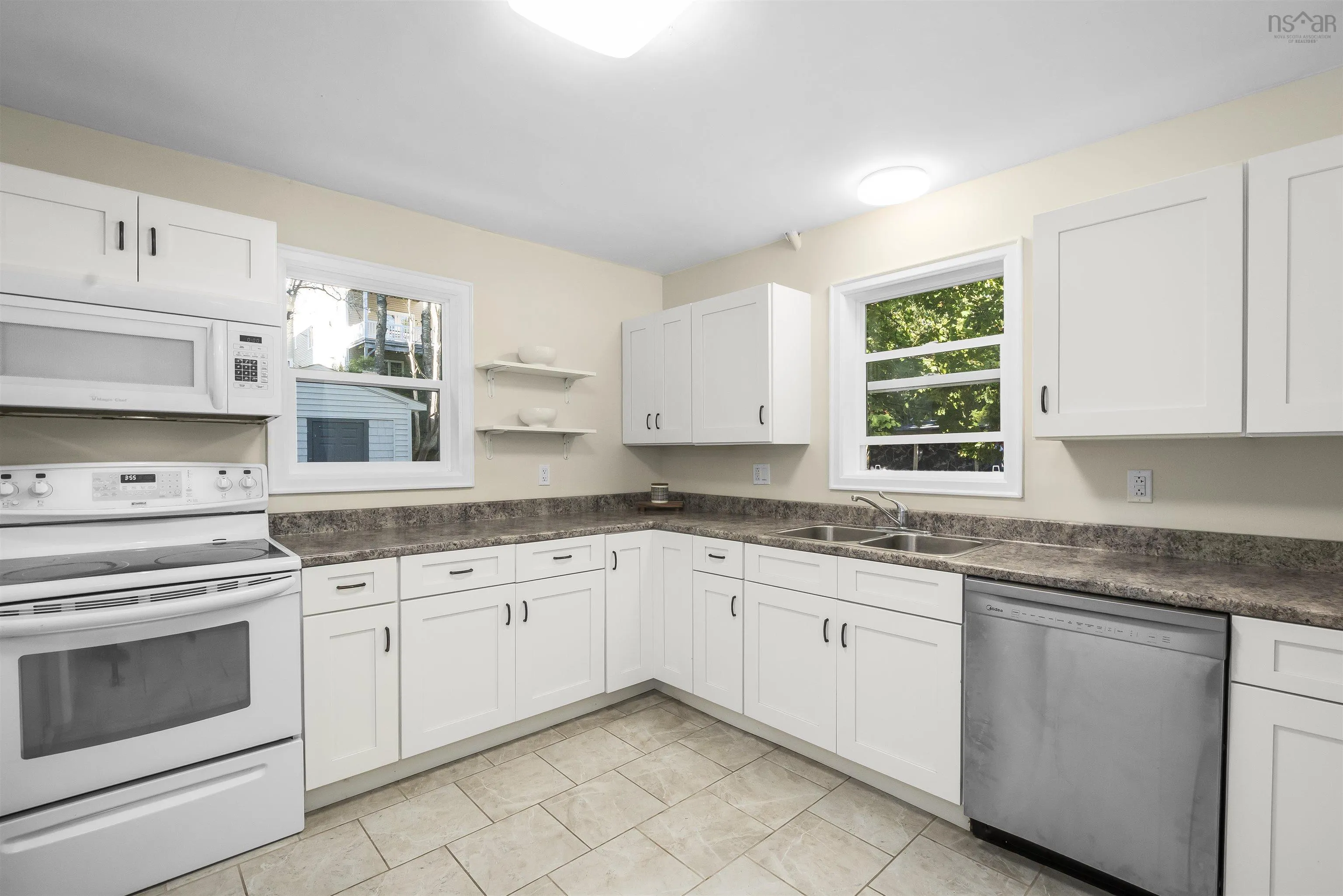 29 Kent Avenue, Halifax, NS B3M 2G2, 2 Bedrooms Bedrooms, ,1 BathroomBathrooms,Residential,For Sale,Kent,202525283