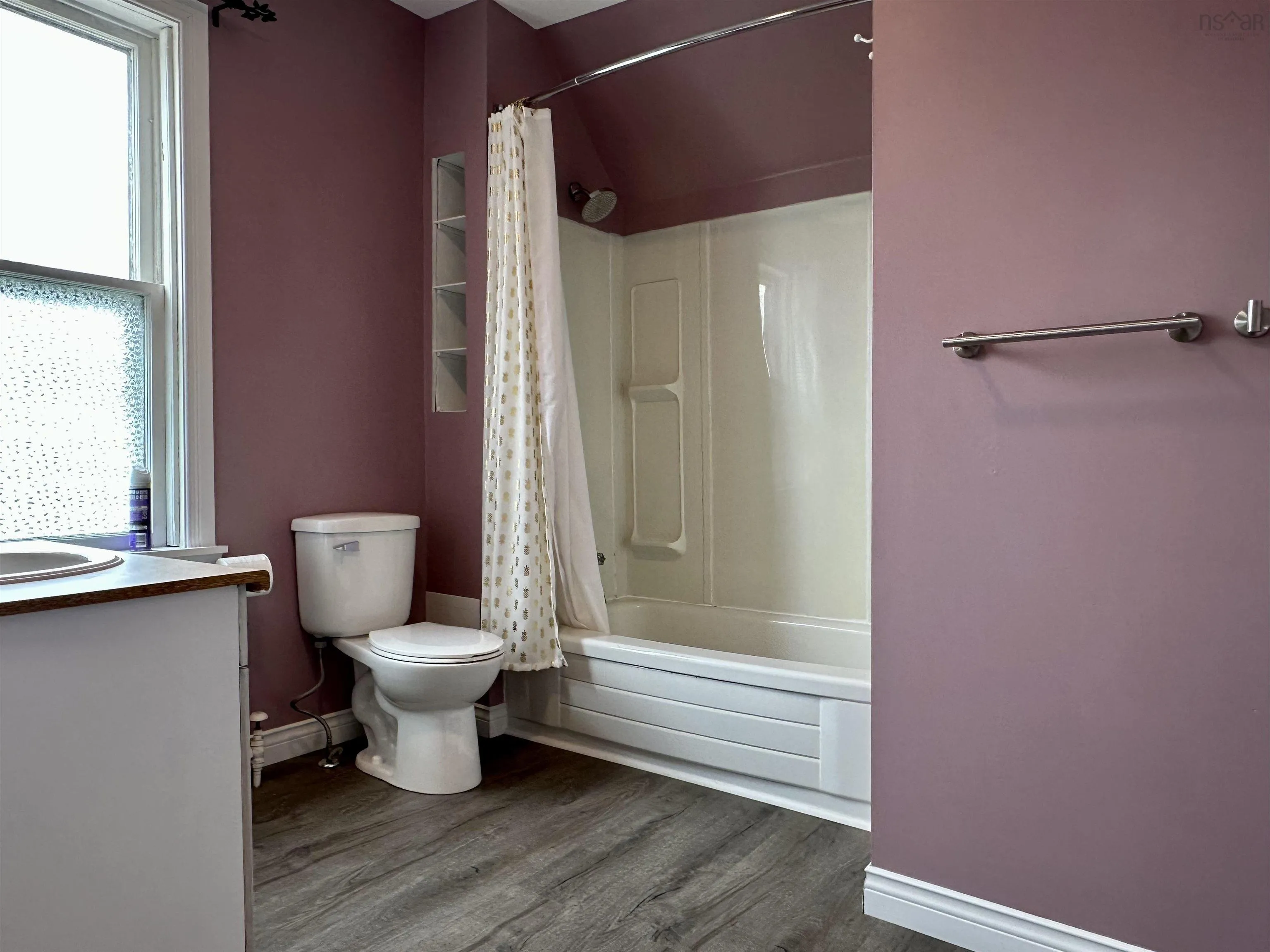 24 Upper Warren Street, Louisbourg, NS B1C 1M8, 3 Bedrooms Bedrooms, ,3 BathroomsBathrooms,Residential,For Sale,Upper Warren,202523272
