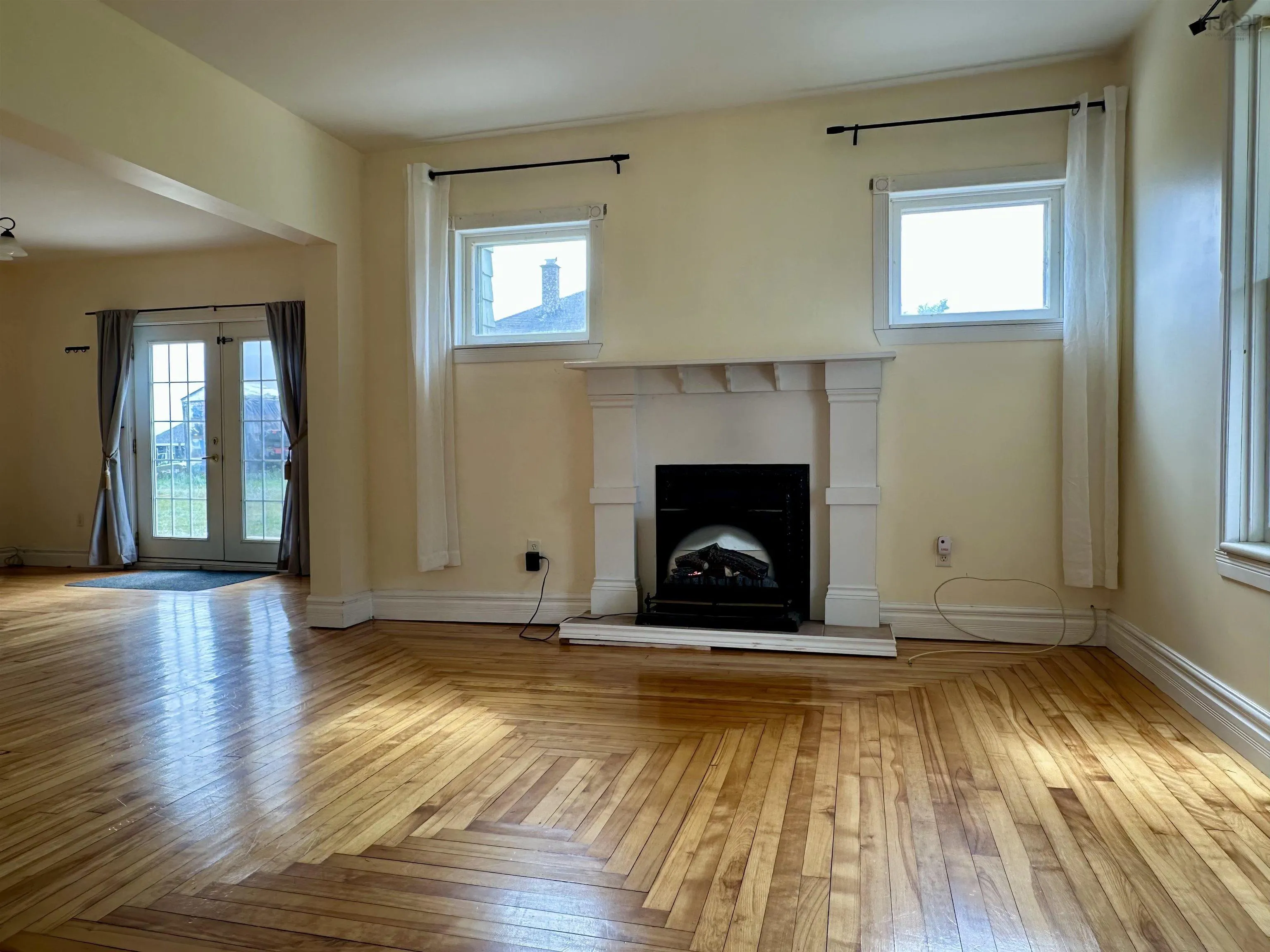 24 Upper Warren Street, Louisbourg, NS B1C 1M8, 3 Bedrooms Bedrooms, ,3 BathroomsBathrooms,Residential,For Sale,Upper Warren,202523272