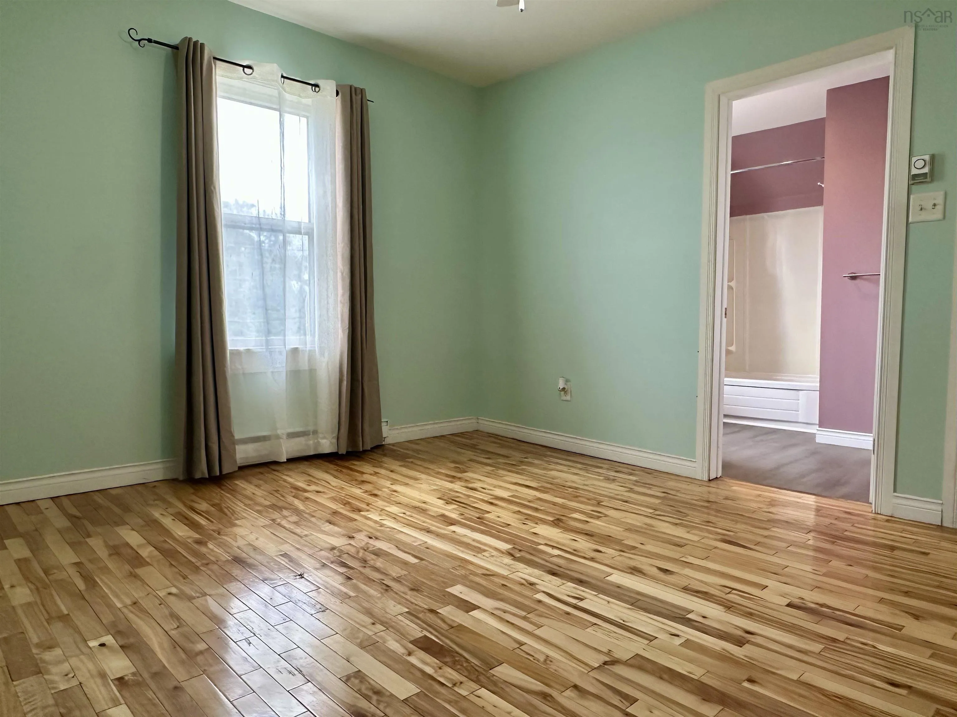 24 Upper Warren Street, Louisbourg, NS B1C 1M8, 3 Bedrooms Bedrooms, ,3 BathroomsBathrooms,Residential,For Sale,Upper Warren,202523272