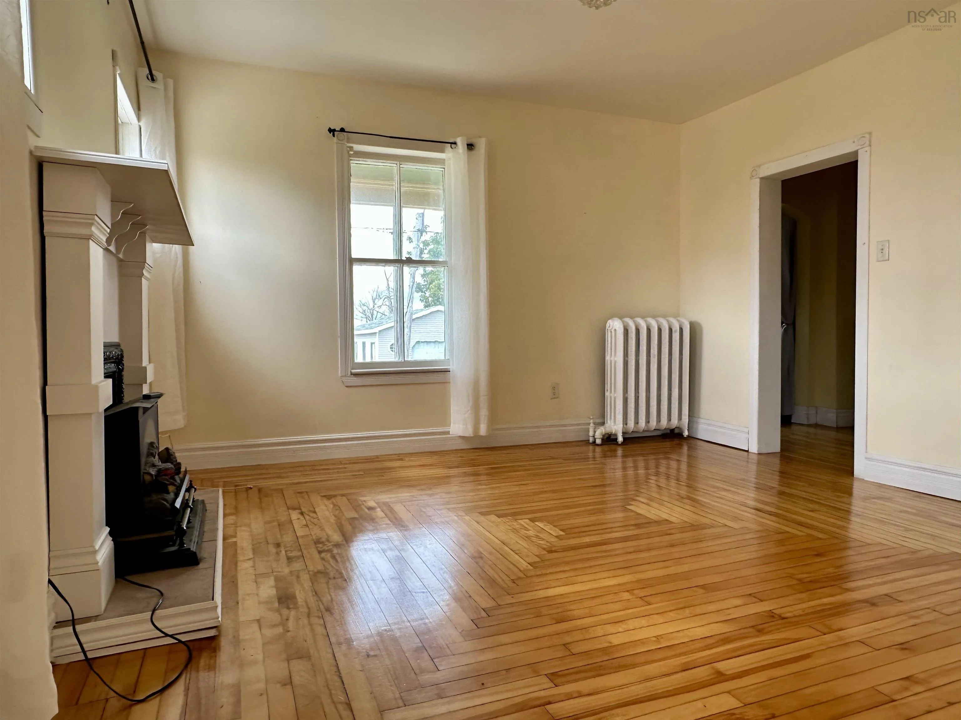 24 Upper Warren Street, Louisbourg, NS B1C 1M8, 3 Bedrooms Bedrooms, ,3 BathroomsBathrooms,Residential,For Sale,Upper Warren,202523272