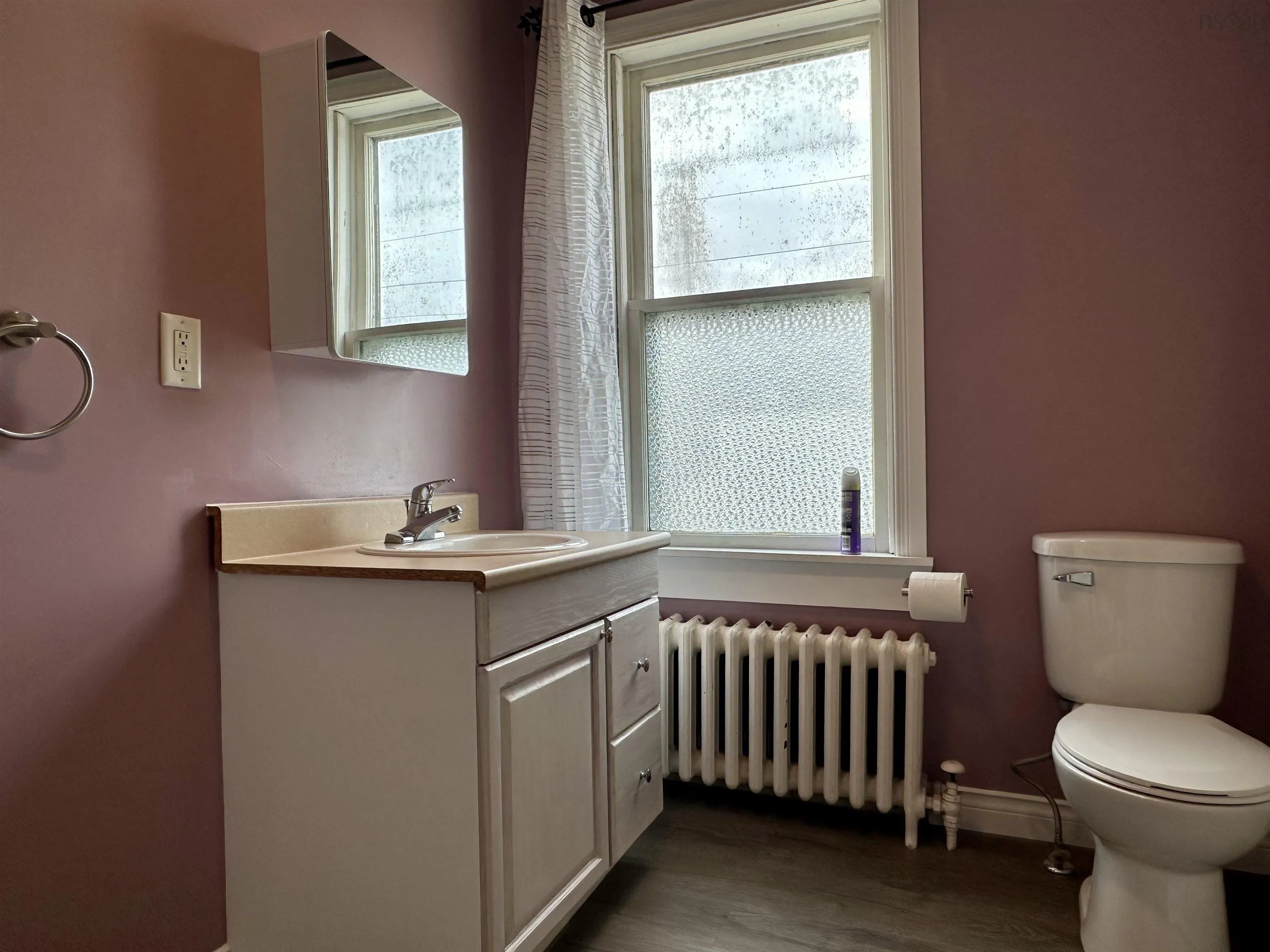 24 Upper Warren Street, Louisbourg, NS B1C 1M8, 3 Bedrooms Bedrooms, ,3 BathroomsBathrooms,Residential,For Sale,Upper Warren,202523272