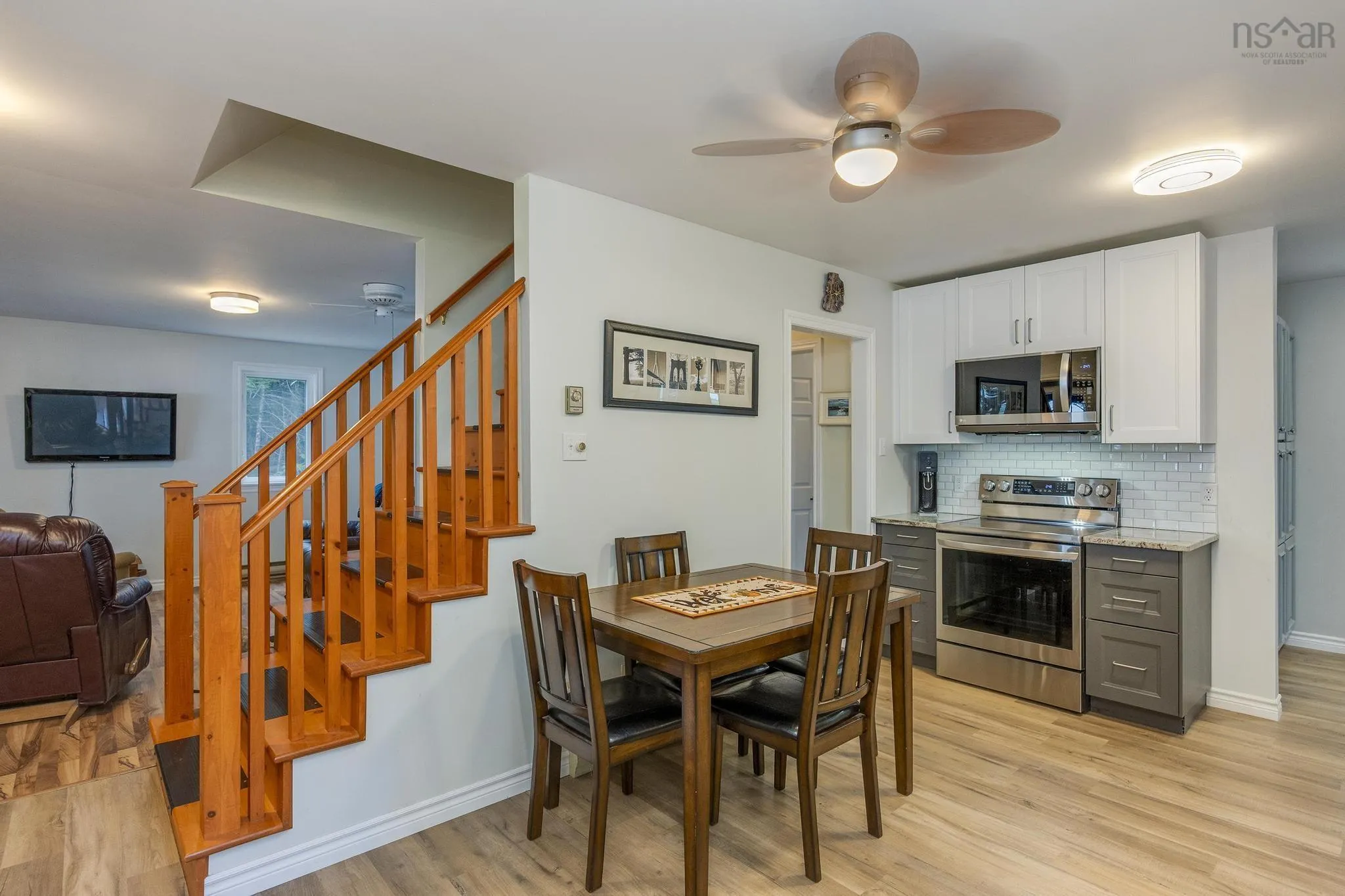 945 High Landing Road, Parkdale, NS B0R 1A0, 3 Bedrooms Bedrooms, ,2 BathroomsBathrooms,Residential,For Sale,High Landing,202519428