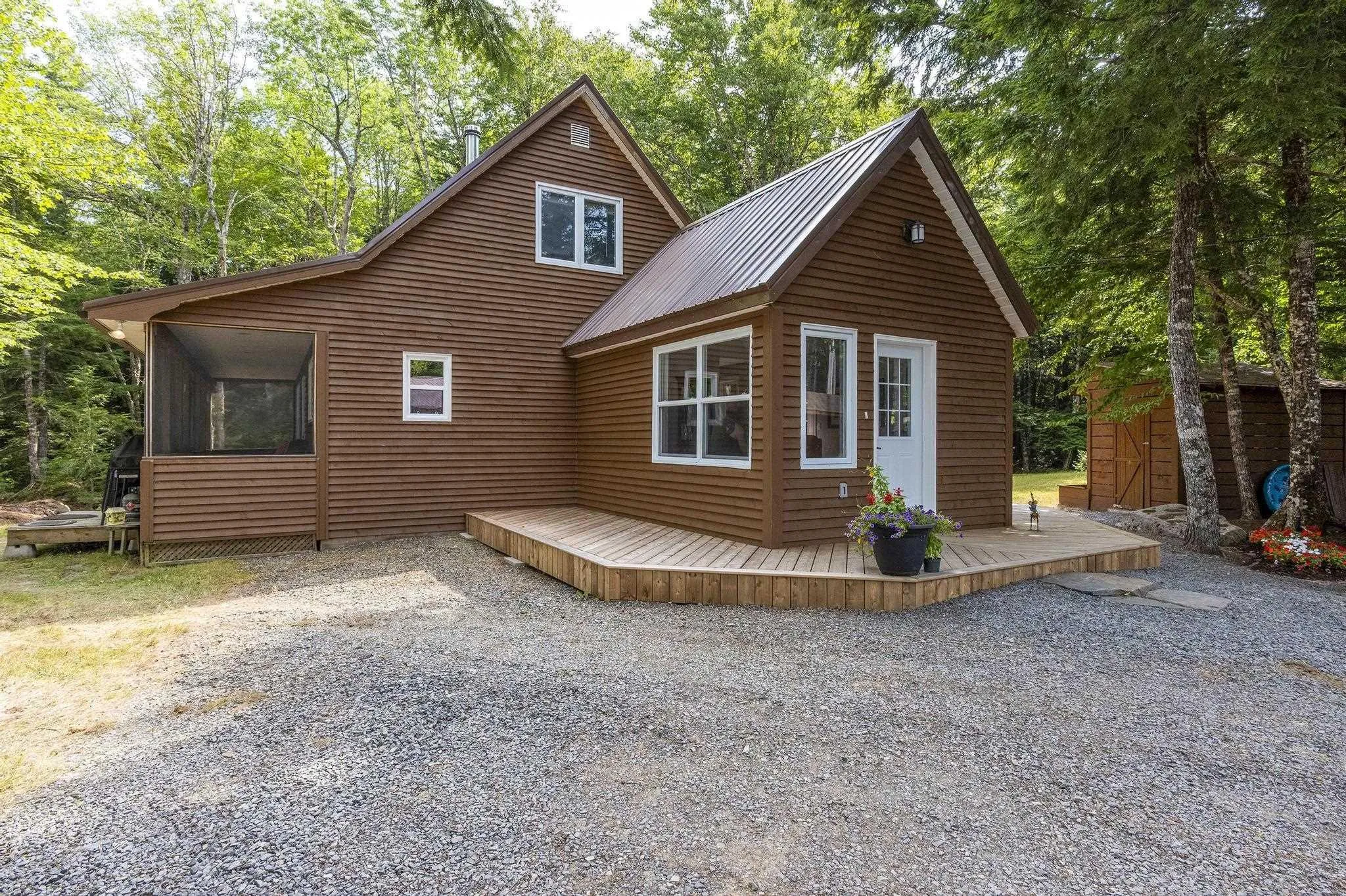 945 High Landing Road, Parkdale, NS B0R 1A0, 3 Bedrooms Bedrooms, ,2 BathroomsBathrooms,Residential,For Sale,High Landing,202519428