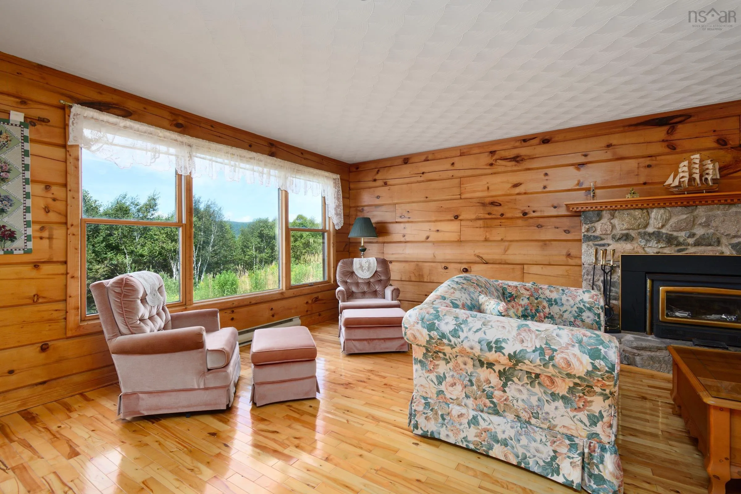 776 105 Highway, Boularderie East Ns B1x 1j4, 5 Bedrooms Bedrooms, ,3 BathroomsBathrooms,Residential,For Sale,105,202504958