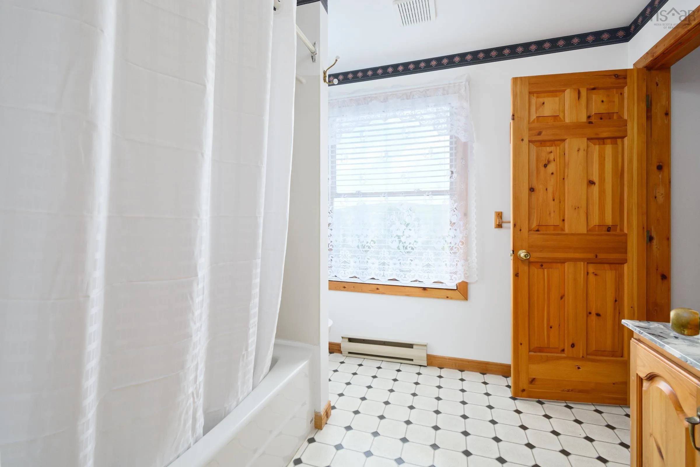 776 105 Highway, Boularderie East Ns B1x 1j4, 5 Bedrooms Bedrooms, ,3 BathroomsBathrooms,Residential,For Sale,105,202504958