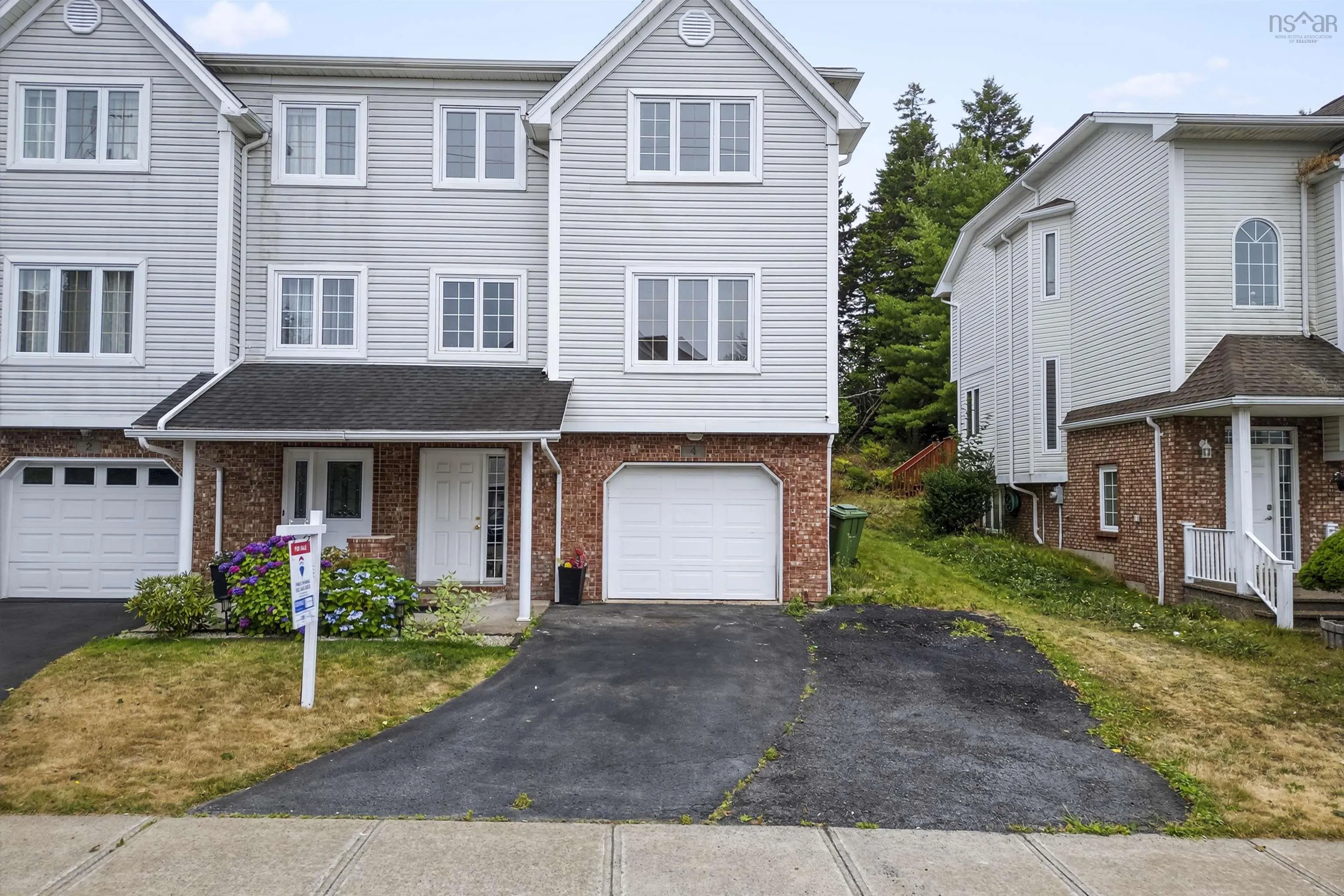 4 Wembley Place, Halifax, NS B3S 1E6, 3 Bedrooms Bedrooms, ,3 BathroomsBathrooms,Residential,For Sale,Wembley,202520797