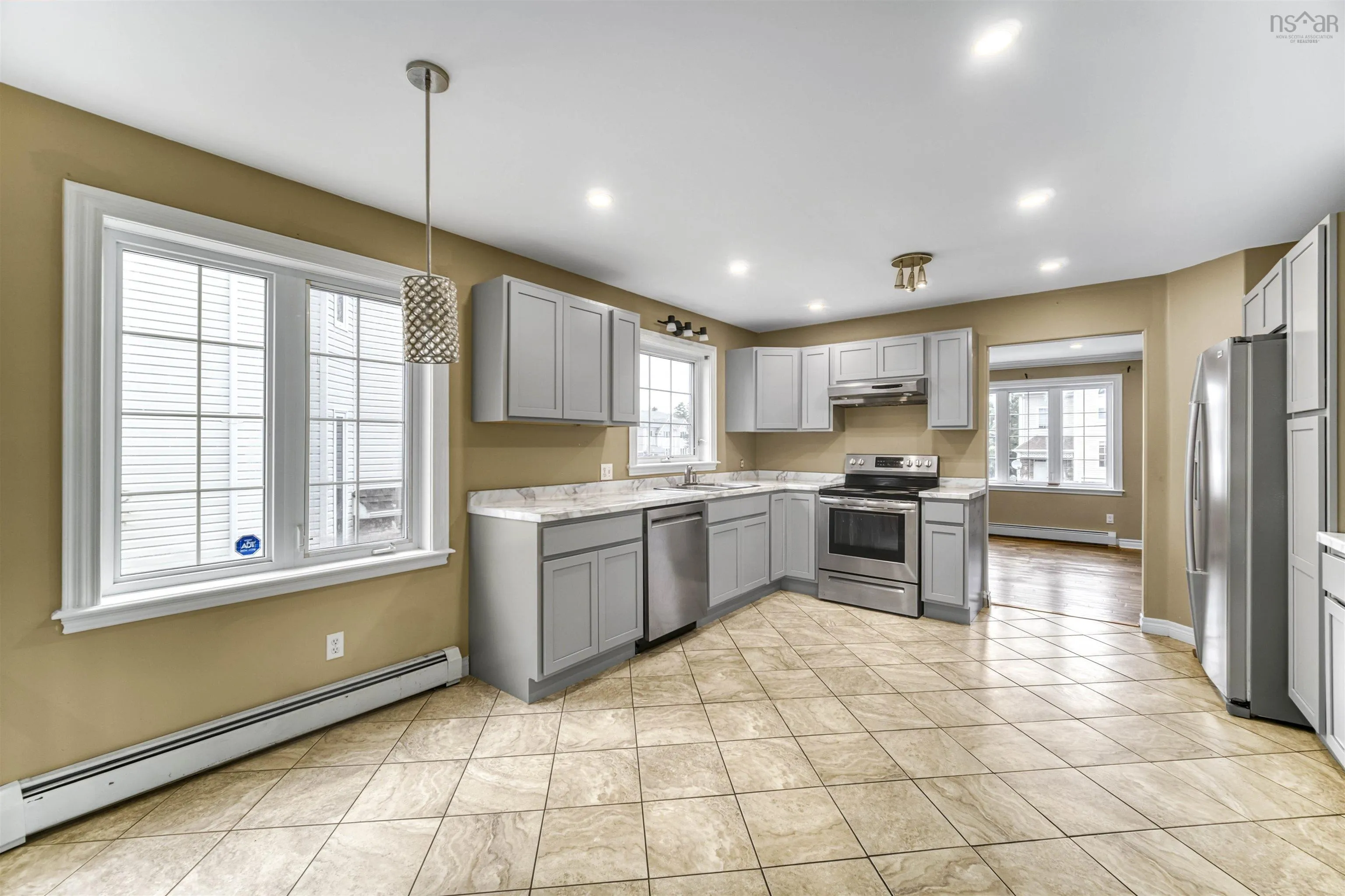 4 Wembley Place, Halifax, NS B3S 1E6, 3 Bedrooms Bedrooms, ,3 BathroomsBathrooms,Residential,For Sale,Wembley,202520797