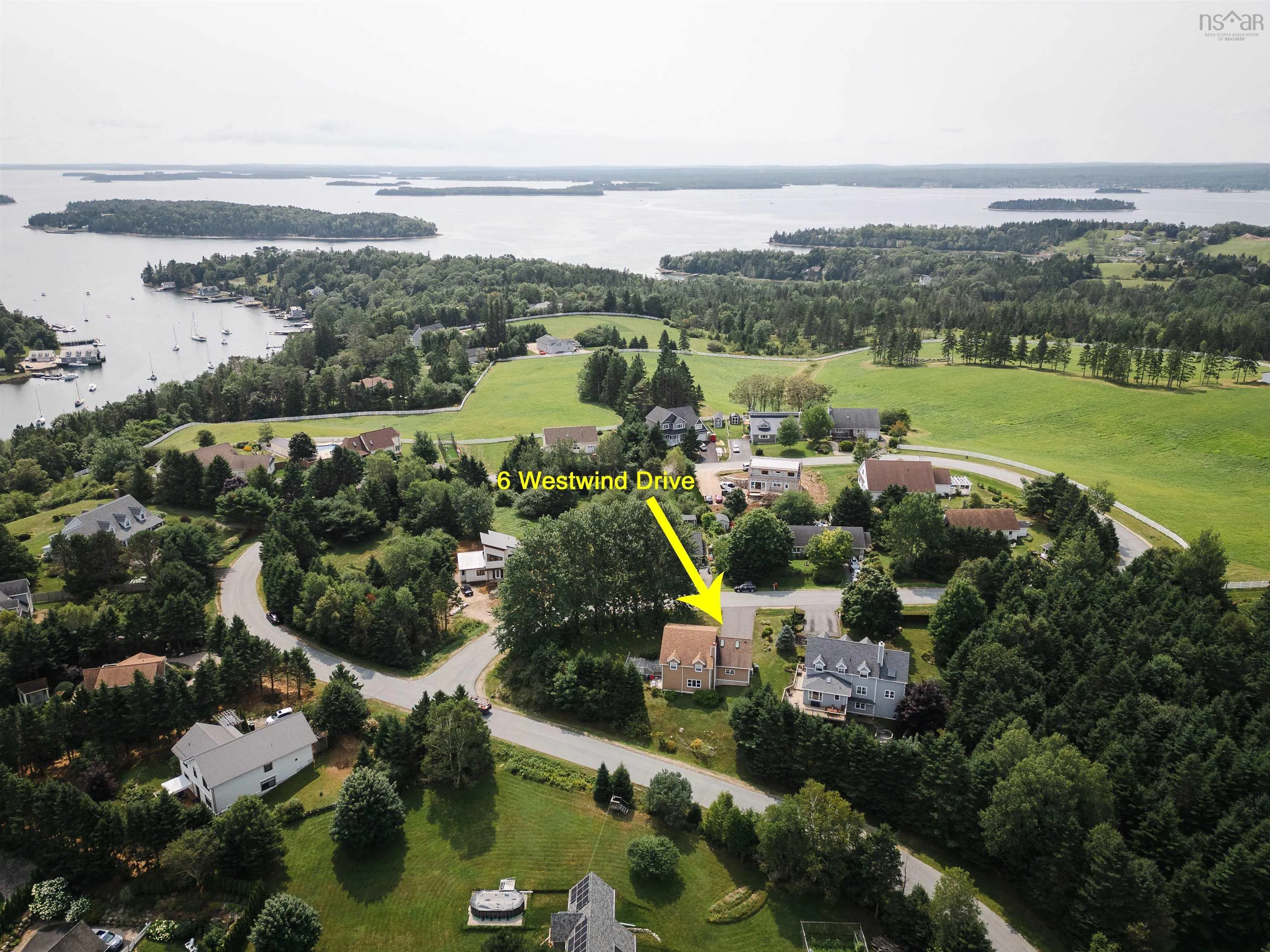 6 Westwind Drive, Chester, NS B0J 1J0, 3 Bedrooms Bedrooms, ,3 BathroomsBathrooms,Residential,For Sale,Westwind,202519396