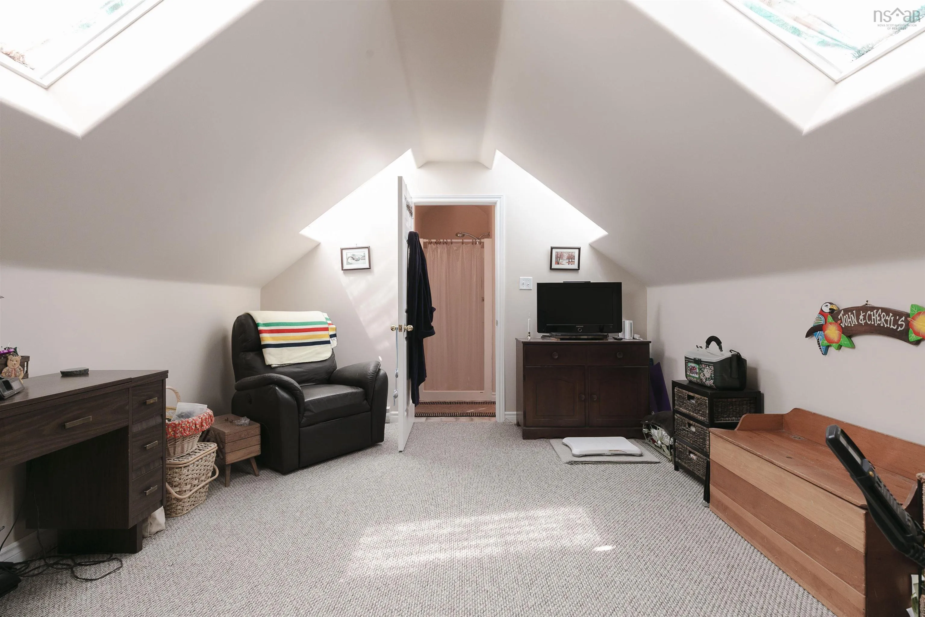 6 Westwind Drive, Chester, NS B0J 1J0, 3 Bedrooms Bedrooms, ,3 BathroomsBathrooms,Residential,For Sale,Westwind,202519396