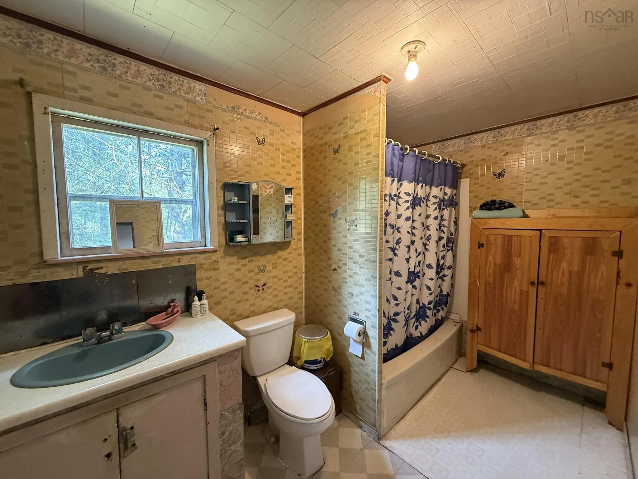 152 Cordova Street, Amherst, NS B4H 2L1, 3 Bedrooms Bedrooms, ,1 BathroomBathrooms,Residential,For Sale,Cordova,202519702