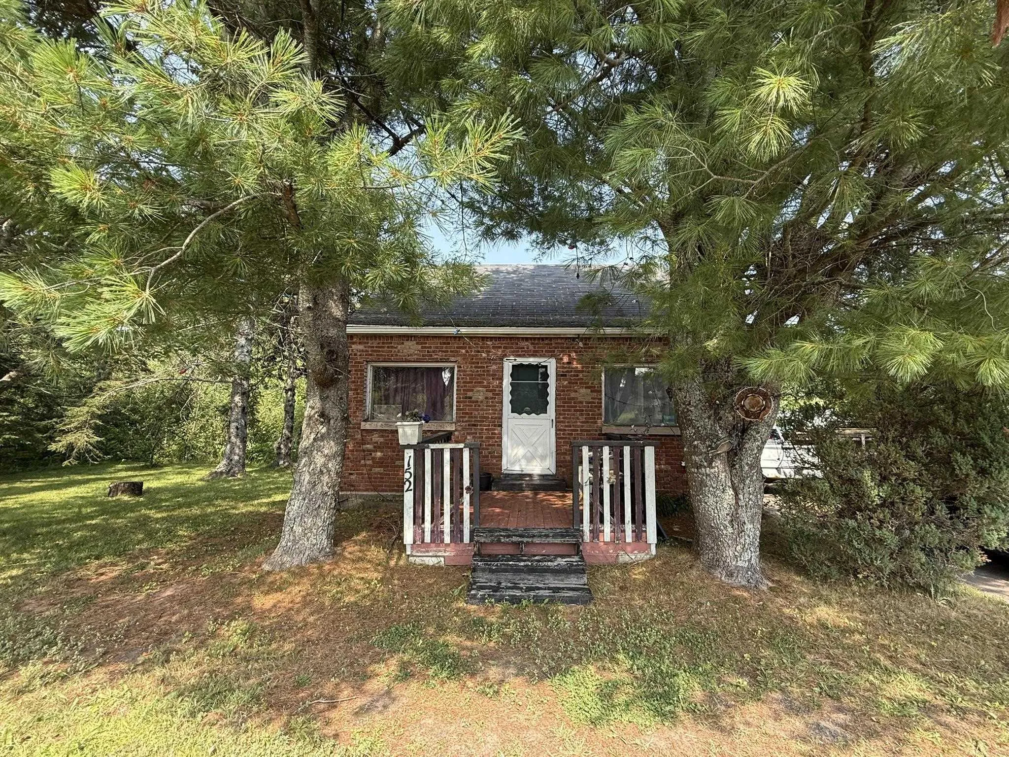 152 Cordova Street, Amherst, NS B4H 2L1, 3 Bedrooms Bedrooms, ,1 BathroomBathrooms,Residential,For Sale,Cordova,202519702