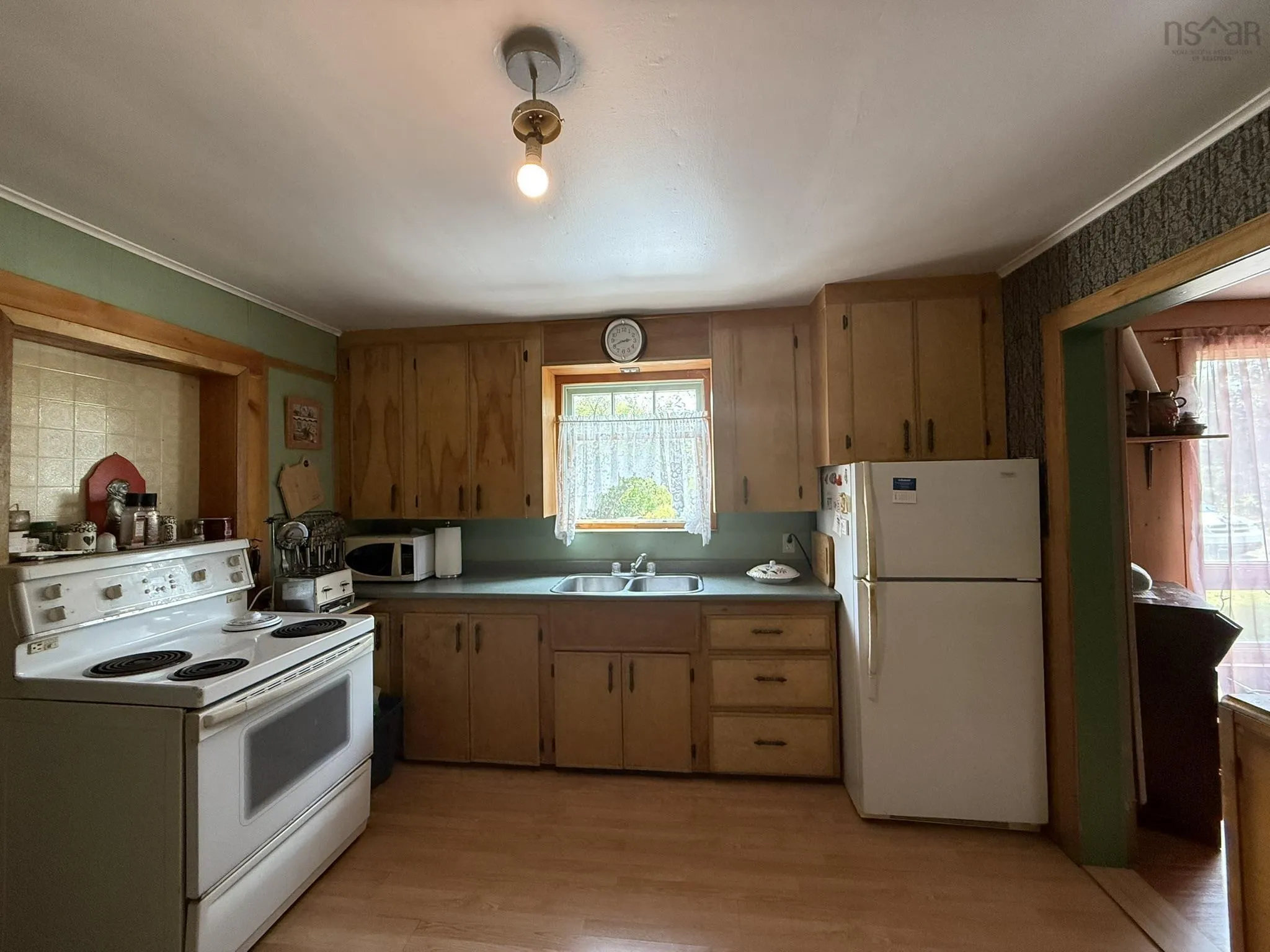 152 Cordova Street, Amherst, NS B4H 2L1, 3 Bedrooms Bedrooms, ,1 BathroomBathrooms,Residential,For Sale,Cordova,202519702