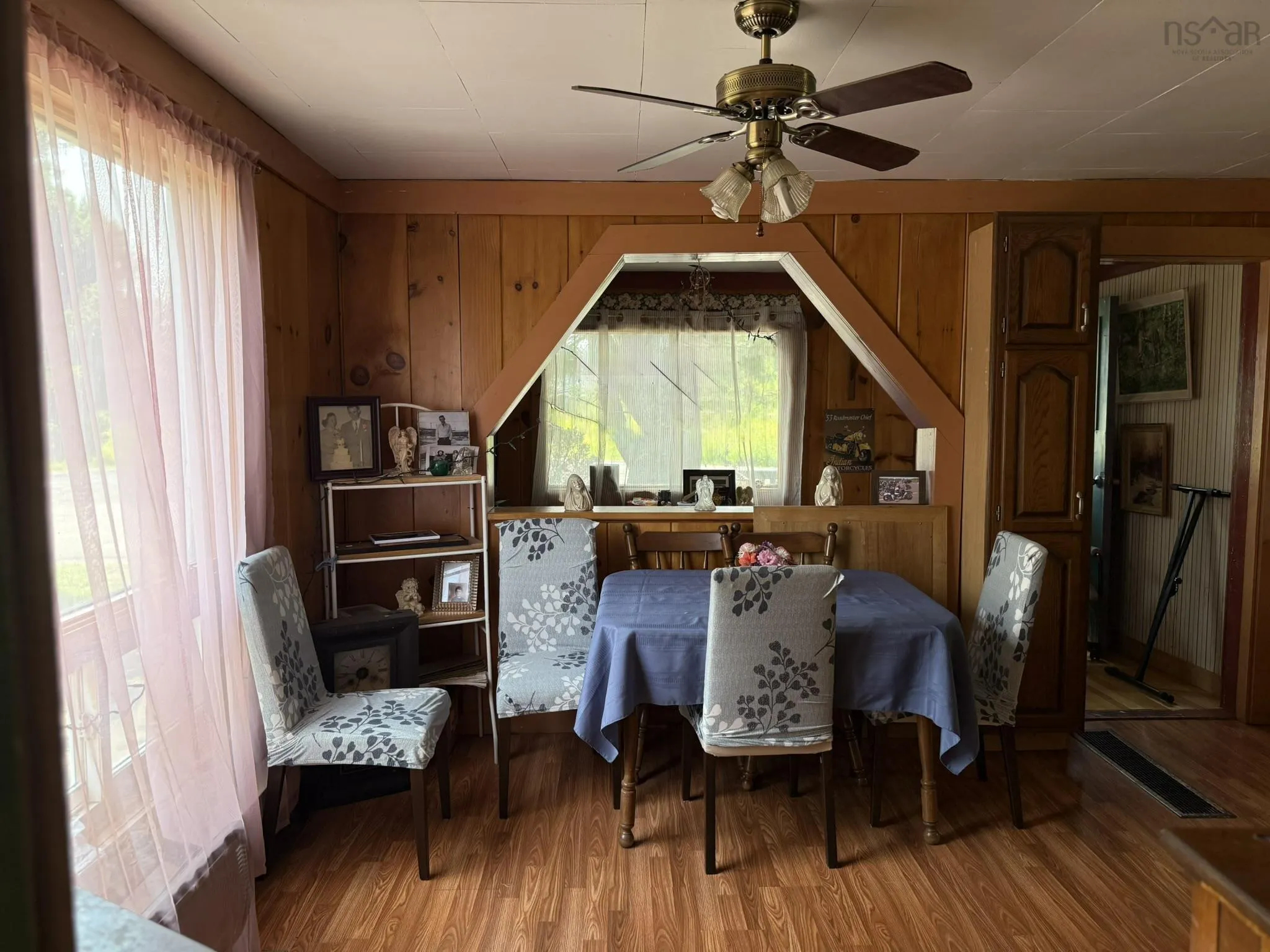 152 Cordova Street, Amherst, NS B4H 2L1, 3 Bedrooms Bedrooms, ,1 BathroomBathrooms,Residential,For Sale,Cordova,202519702
