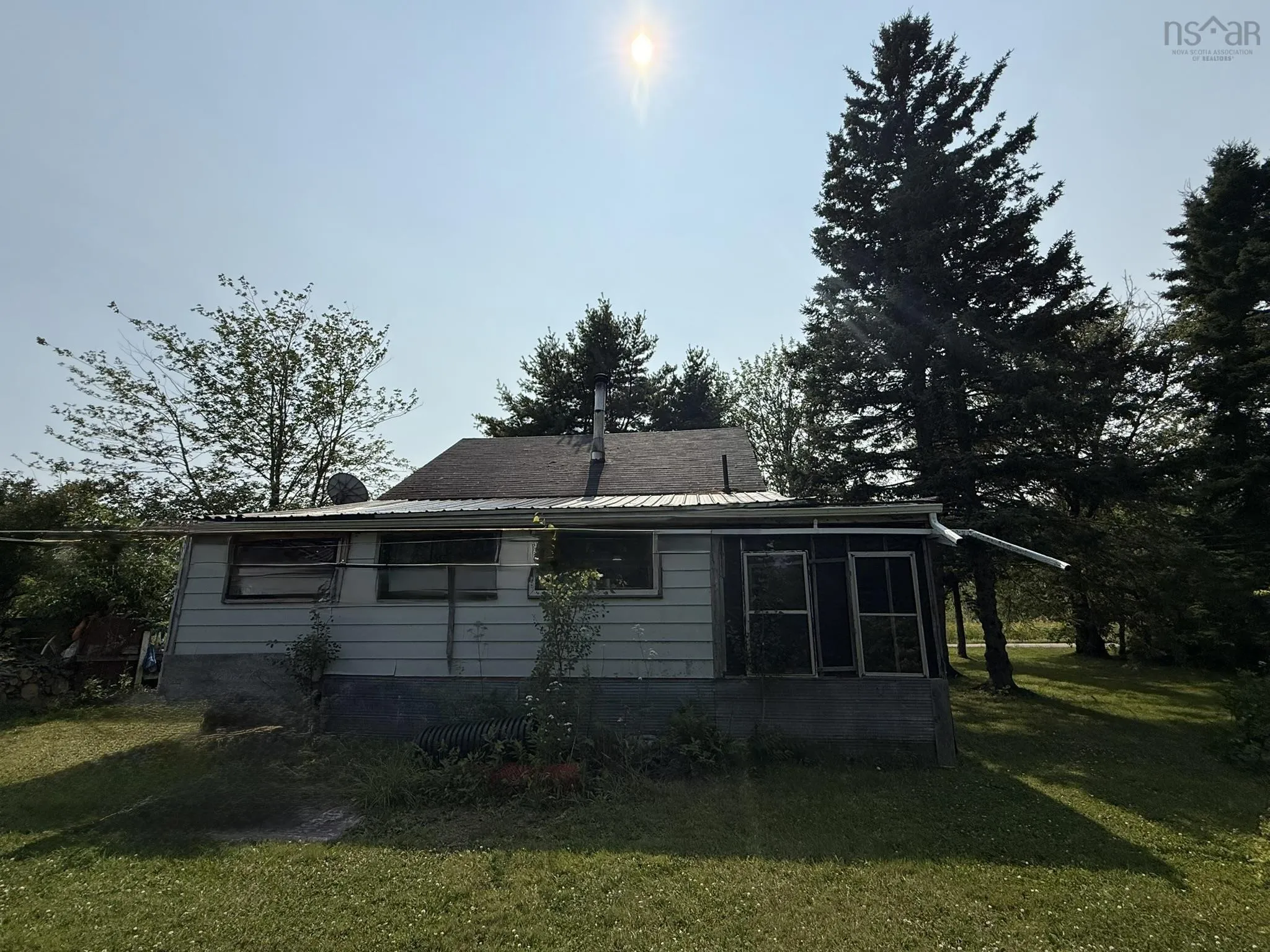 152 Cordova Street, Amherst, NS B4H 2L1, 3 Bedrooms Bedrooms, ,1 BathroomBathrooms,Residential,For Sale,Cordova,202519702