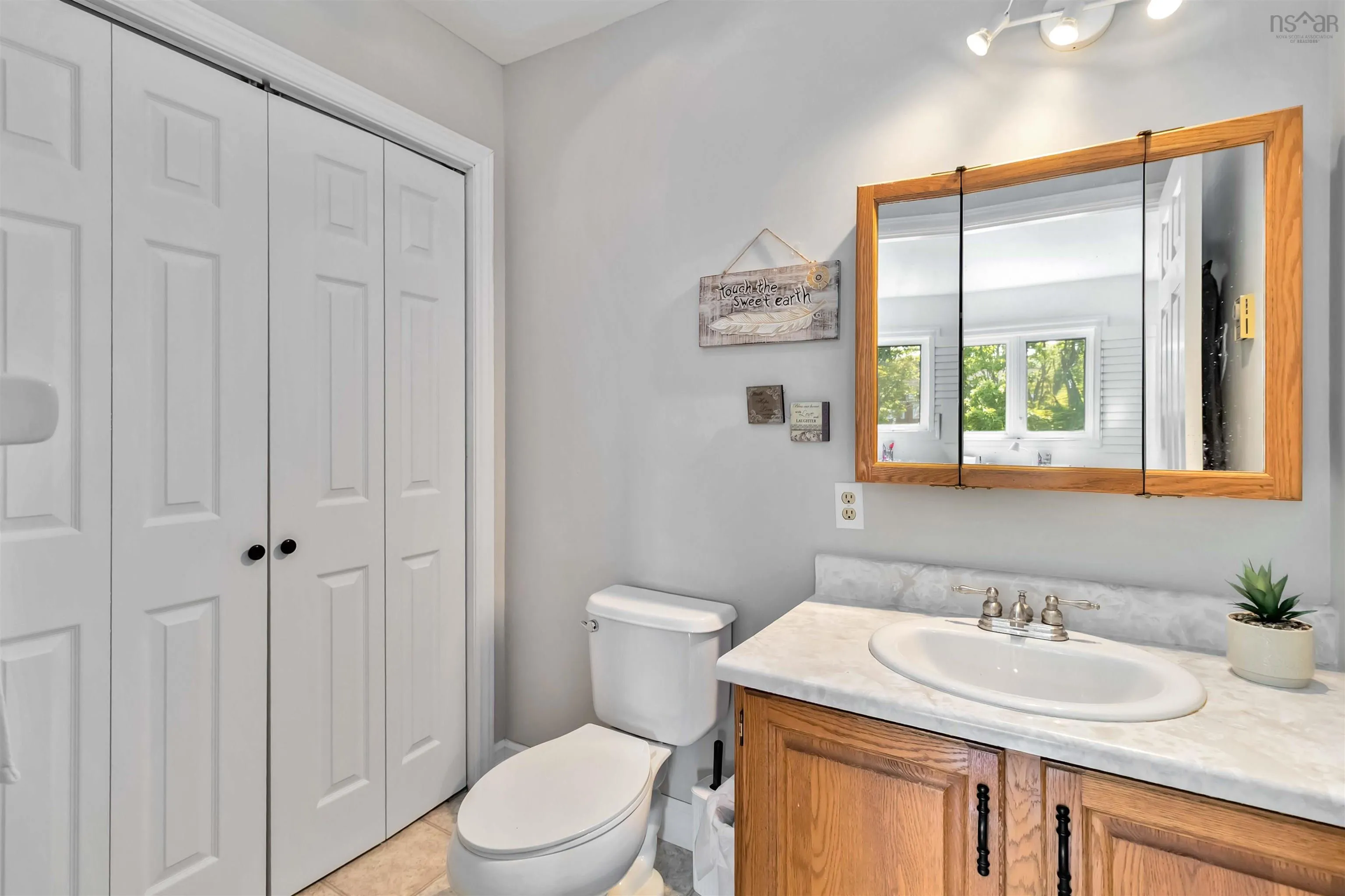 34 Trailwood Place, Halifax, NS B3M 3Y1, 4 Bedrooms Bedrooms, ,4 BathroomsBathrooms,Residential,For Sale,Trailwood Place,202520528