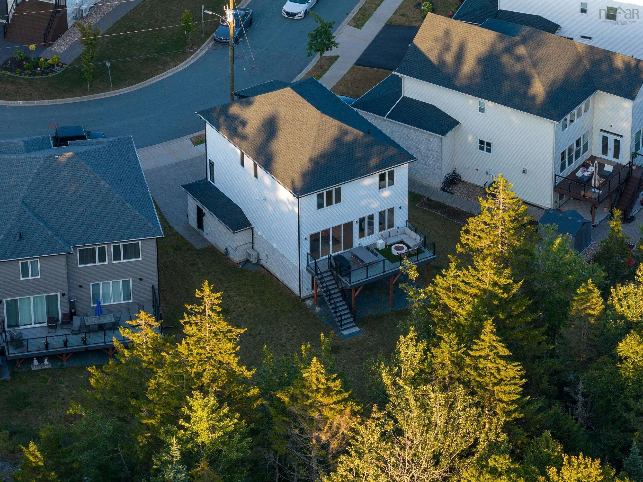 220 Talus Avenue, Bedford, NS B4B 2G3, 5 Bedrooms Bedrooms, ,5 BathroomsBathrooms,Residential,For Sale,Talus,202519973