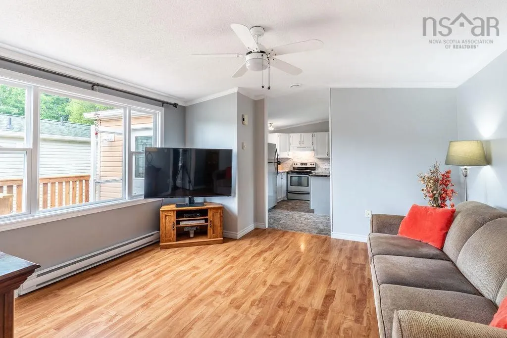 88 Brook Street, Middle Sackville, NS B4E 1B9, 2 Bedrooms Bedrooms, ,1 BathroomBathrooms,Residential,For Sale,Brook,202521334