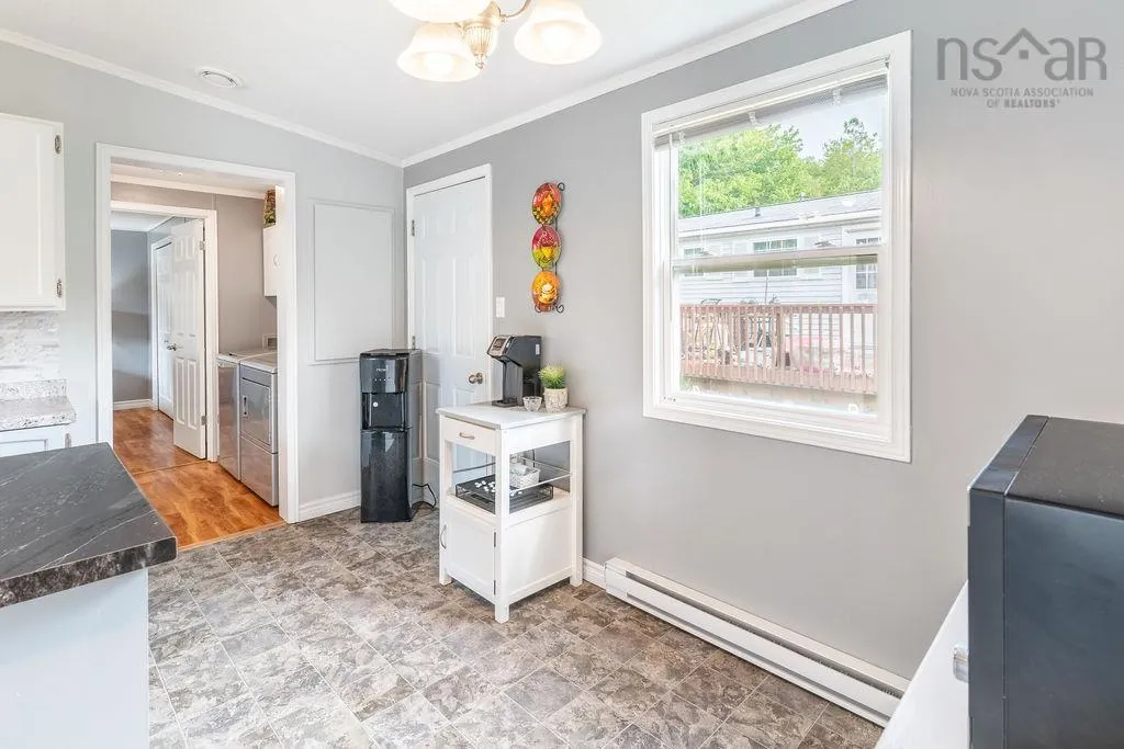 88 Brook Street, Middle Sackville, NS B4E 1B9, 2 Bedrooms Bedrooms, ,1 BathroomBathrooms,Residential,For Sale,Brook,202521334