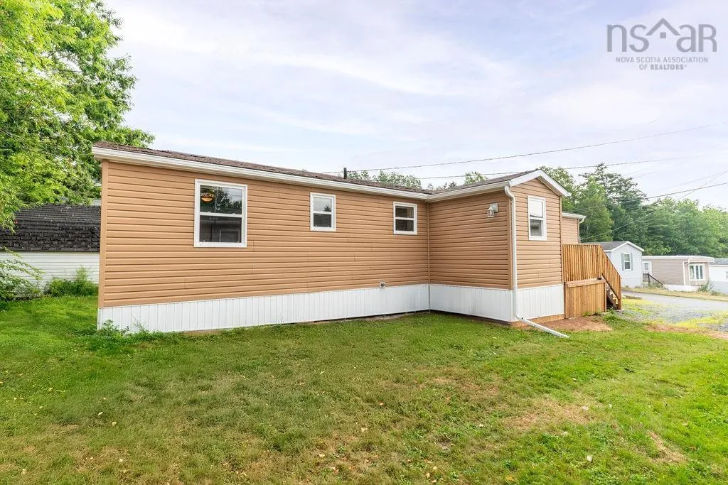 88 Brook Street, Middle Sackville, NS B4E 1B9, 2 Bedrooms Bedrooms, ,1 BathroomBathrooms,Residential,For Sale,Brook,202521334