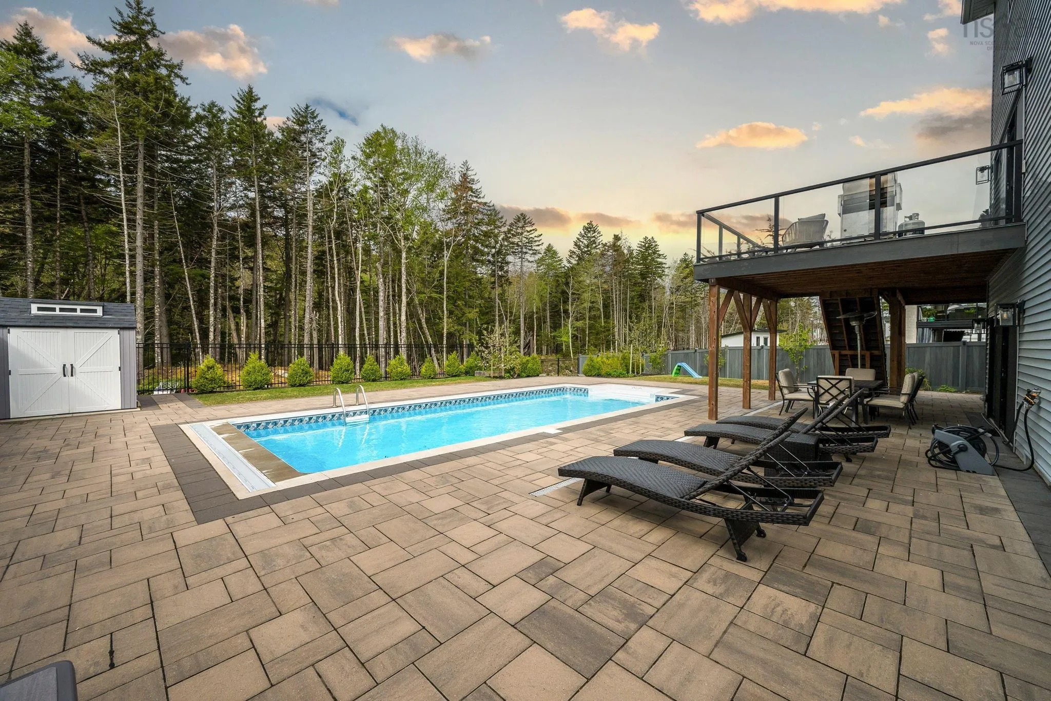 33 Cairnstone Lane, Bedford, NS B4B 2G5, 6 Bedrooms Bedrooms, ,5 BathroomsBathrooms,Residential,For Sale,Cairnstone,202512077