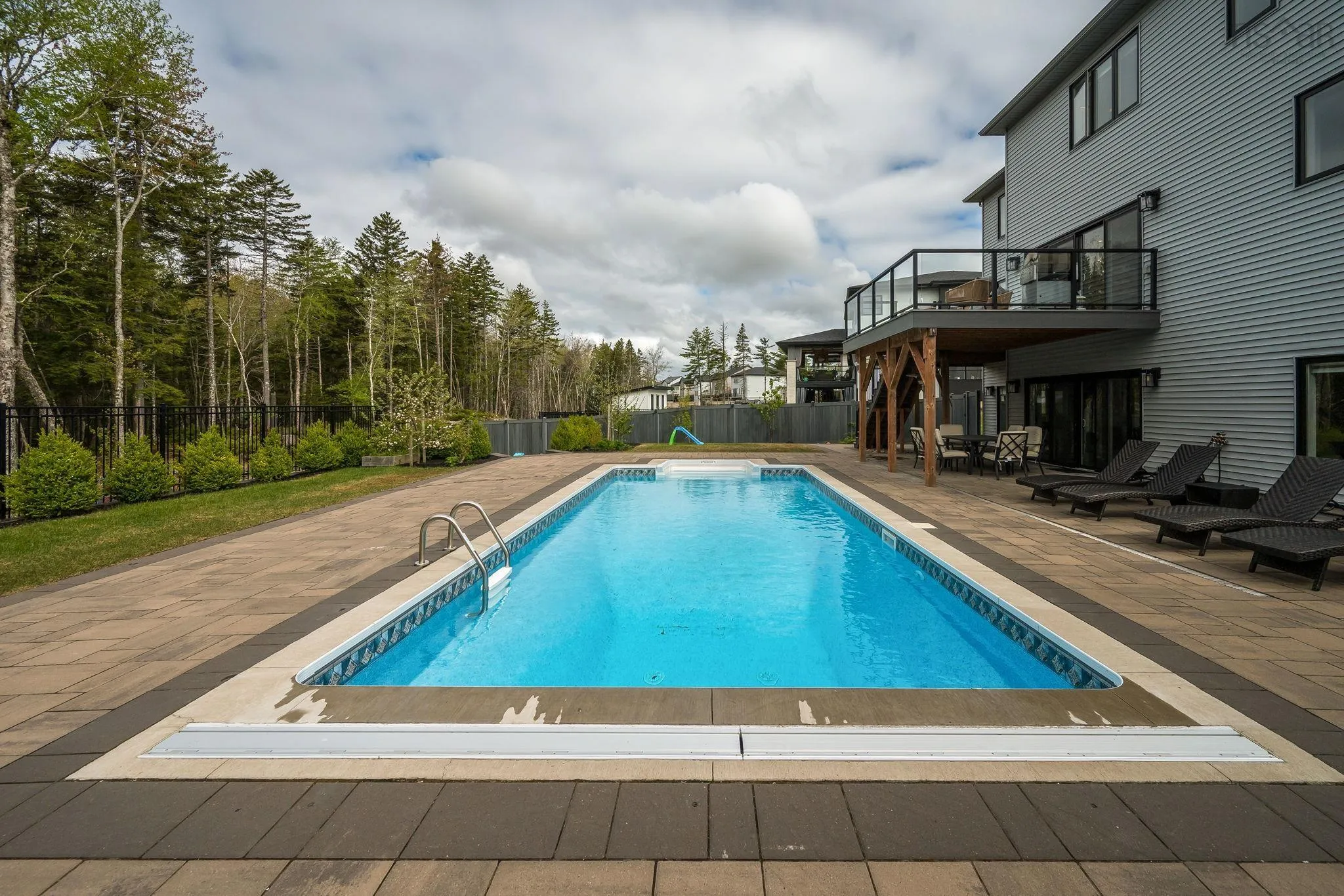 33 Cairnstone Lane, Bedford, NS B4B 2G5, 6 Bedrooms Bedrooms, ,5 BathroomsBathrooms,Residential,For Sale,Cairnstone,202512077