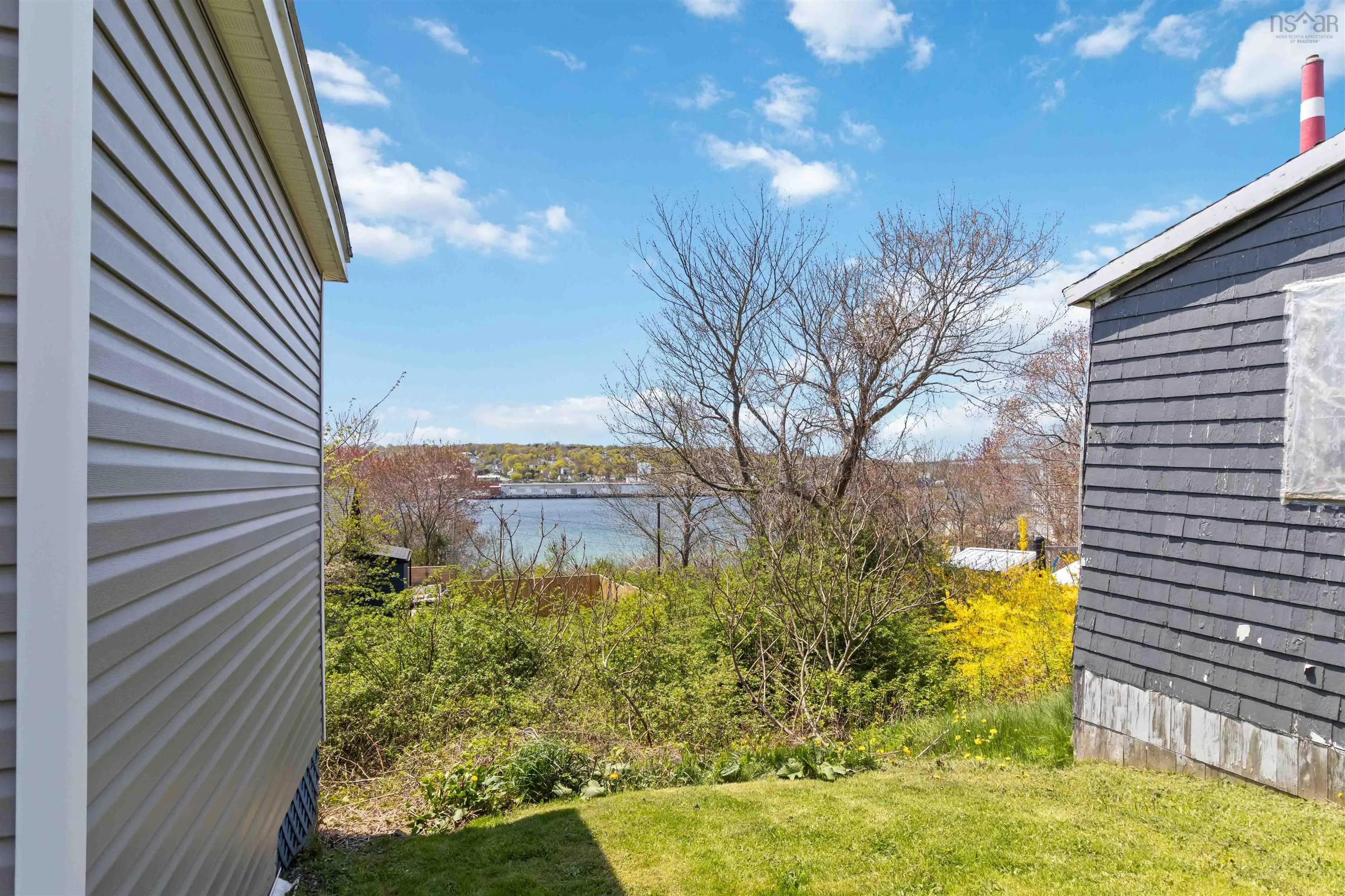 18 Nivens Avenue, Dartmouth, NS B3A 4B1, 1 Bedroom Bedrooms, ,1 BathroomBathrooms,Residential,For Sale,Nivens,202511116