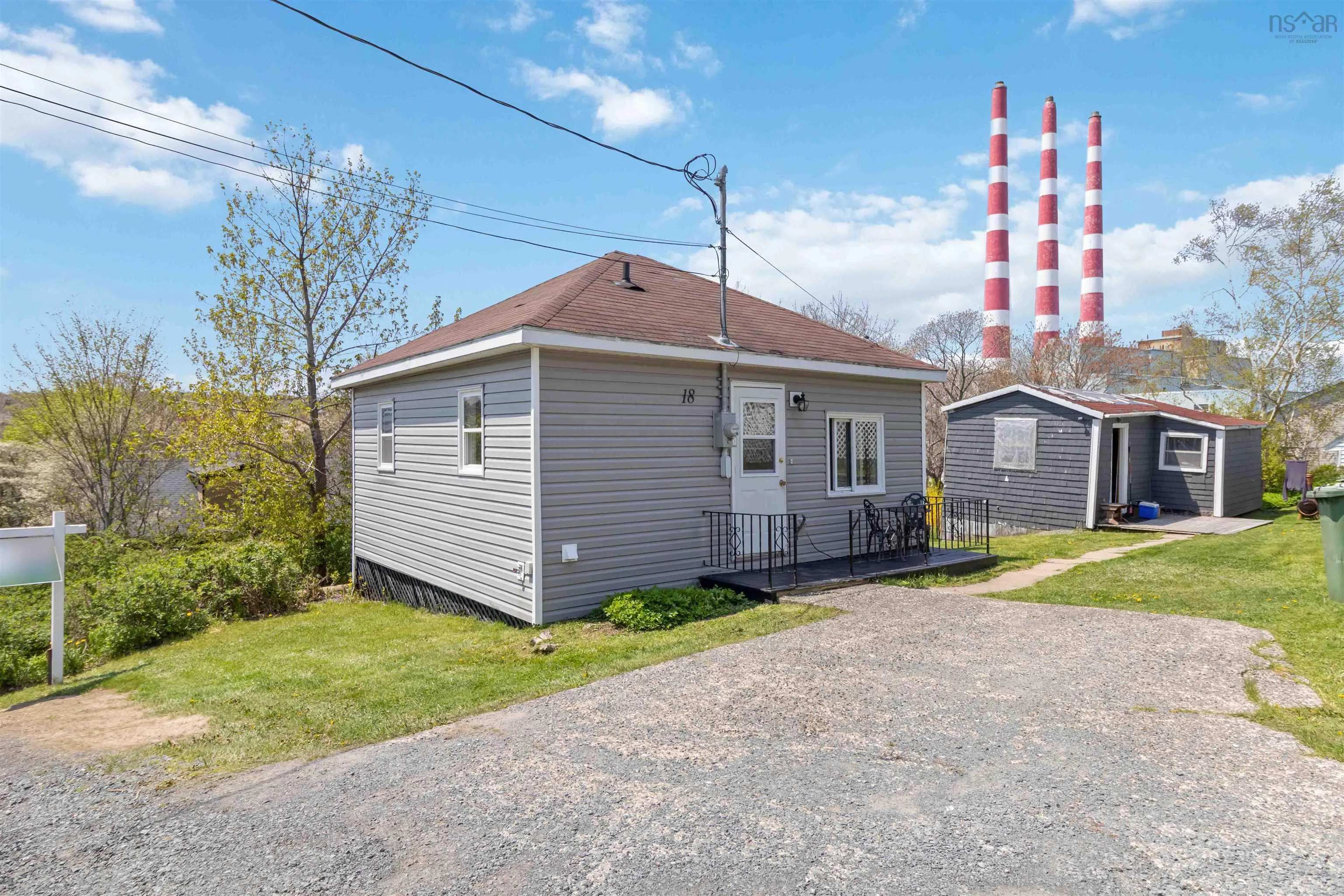 18 Nivens Avenue, Dartmouth, NS B3A 4B1, 1 Bedroom Bedrooms, ,1 BathroomBathrooms,Residential,For Sale,Nivens,202511116