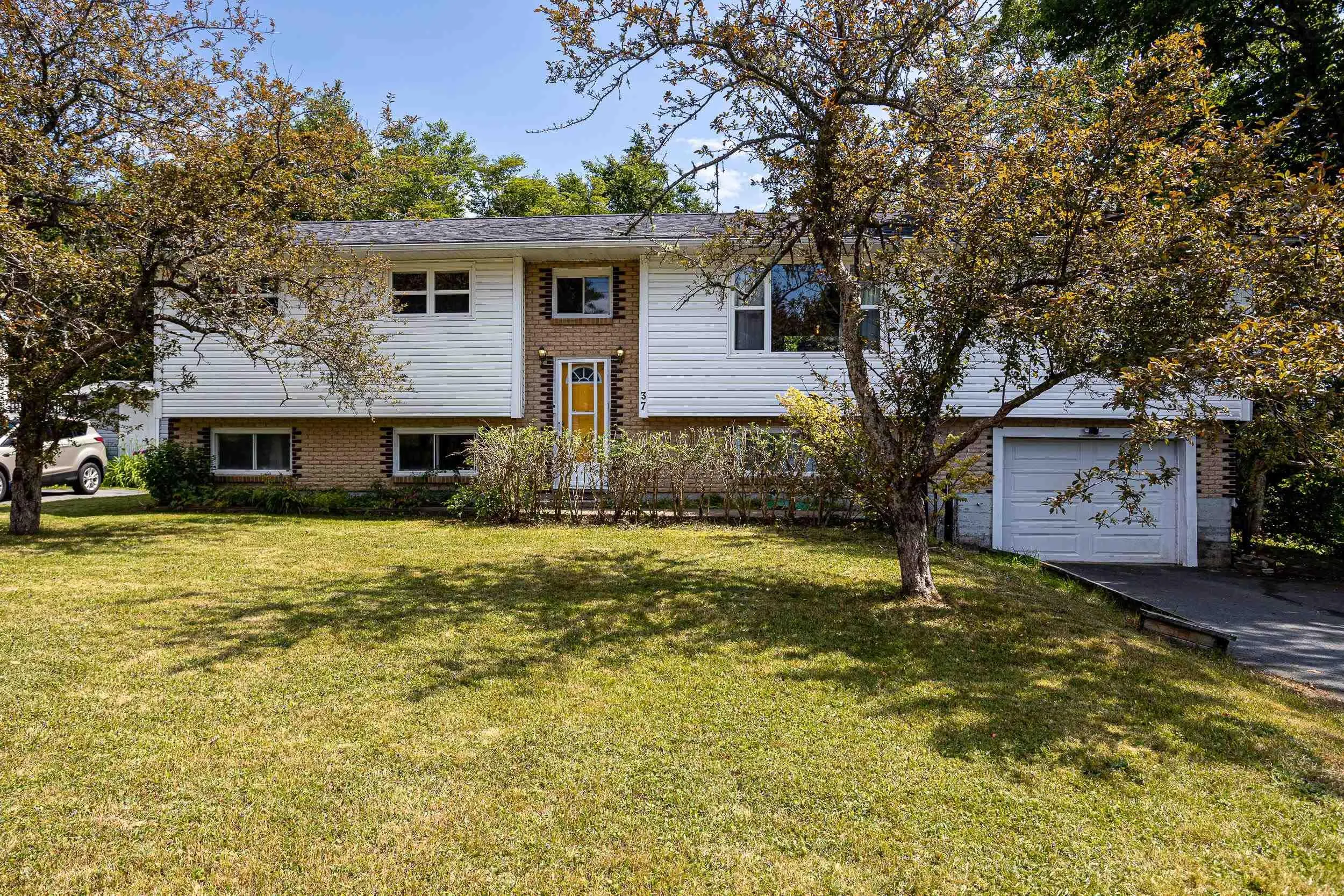 37 Theresa Court, Lake Echo, NS B3E 1B1, 4 Bedrooms Bedrooms, ,2 BathroomsBathrooms,Residential,For Sale,Theresa,202518597